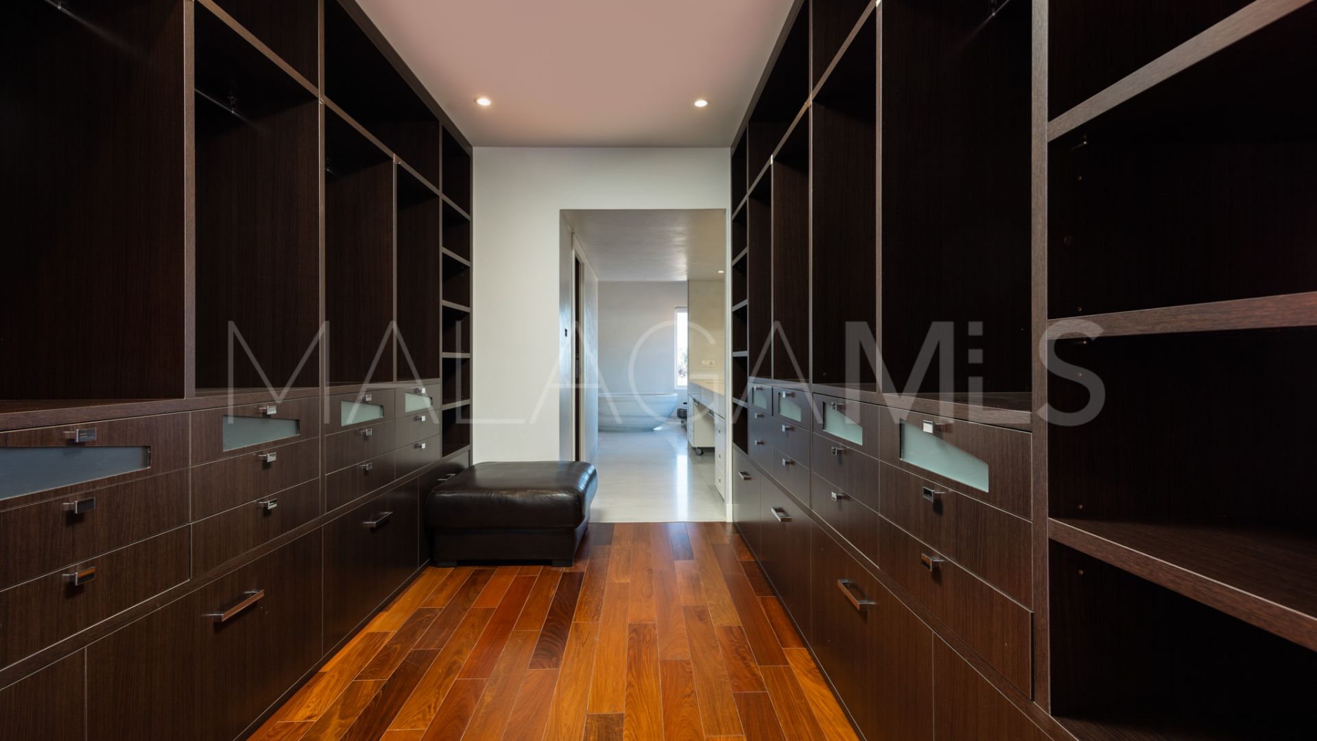 Villa for sale in El Atabal