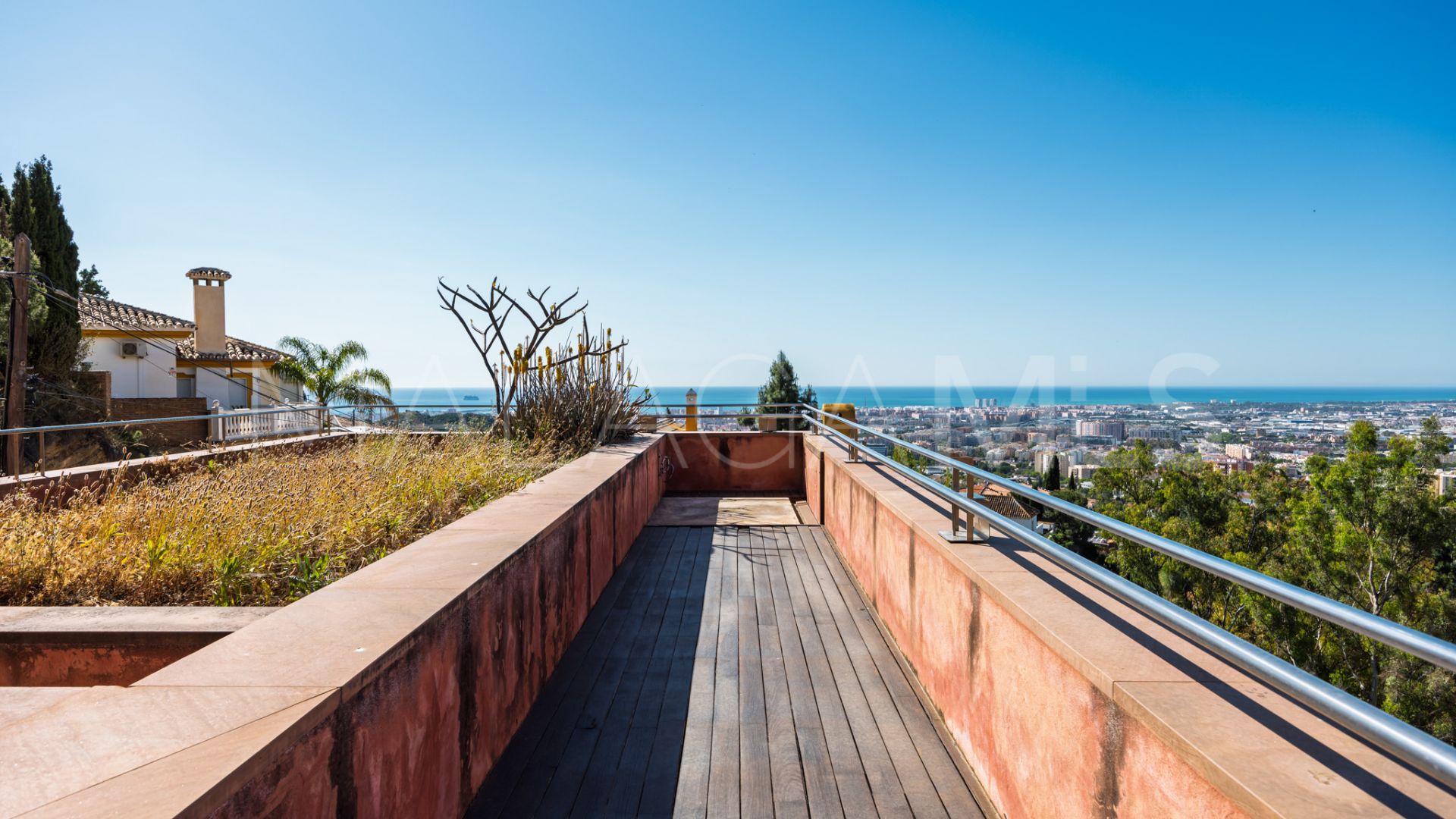 Villa for sale in El Atabal