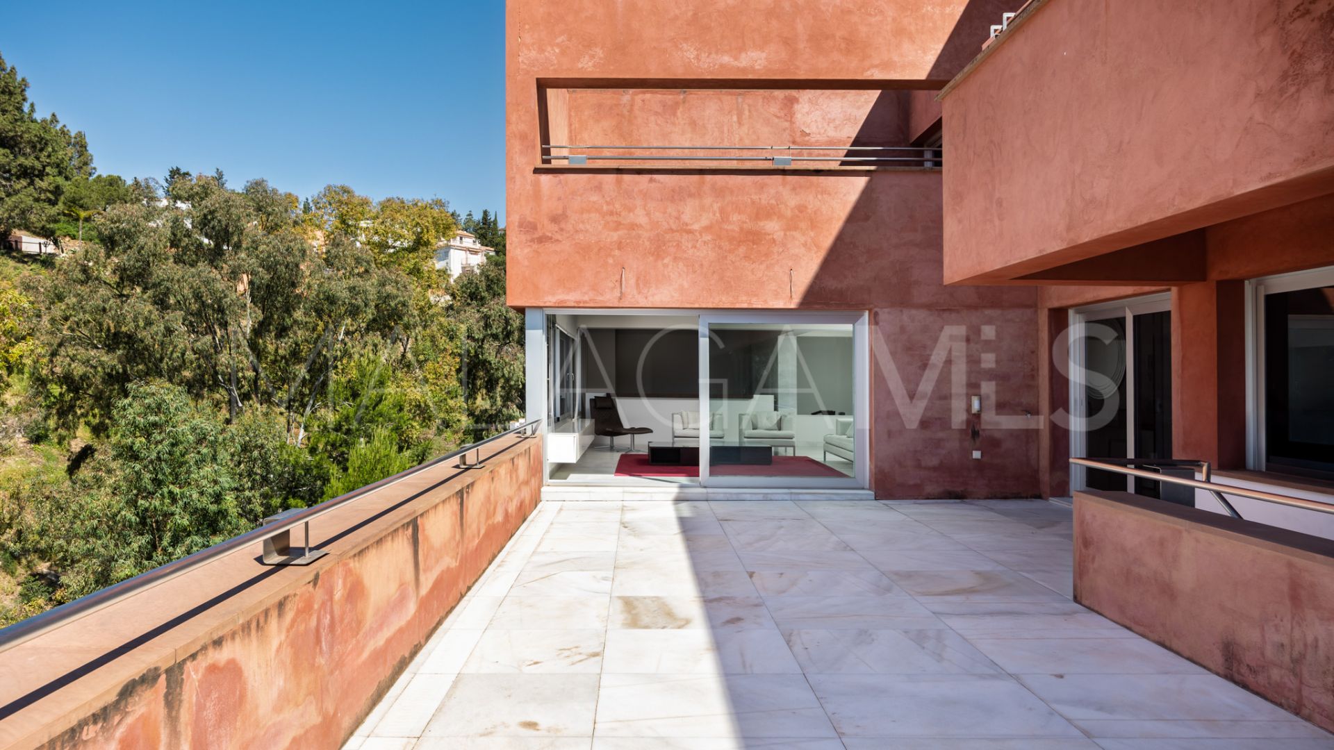 Villa for sale in El Atabal