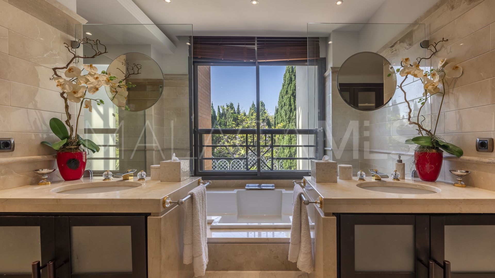 For sale Laguna de Banus 3 bedrooms apartment