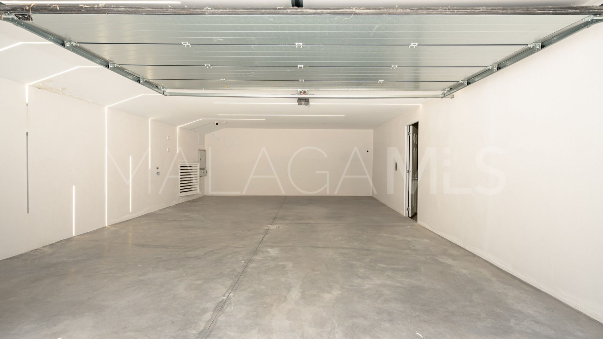 Villa for sale in Mijas Costa