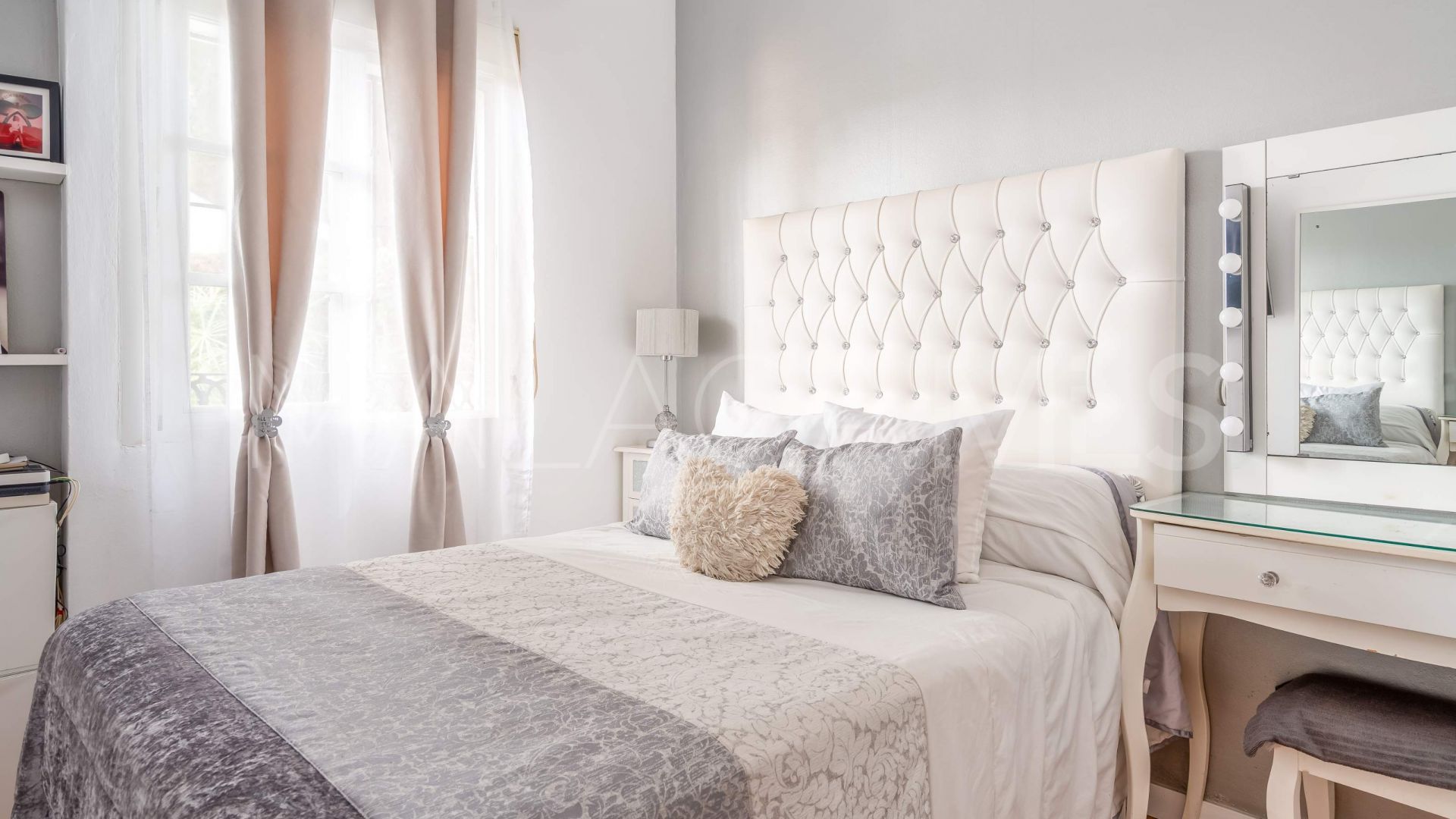 Apartamento planta baja for sale with 3 bedrooms in Nueva Andalucia