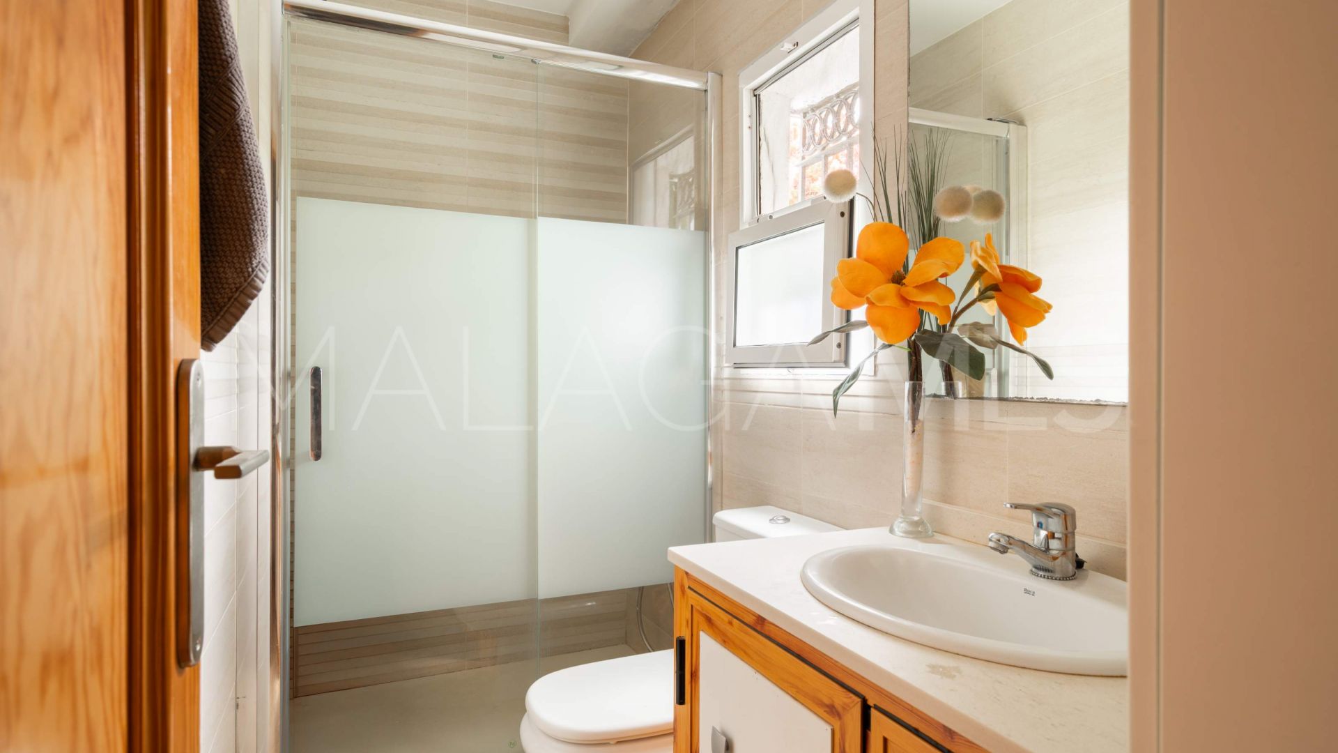 Apartamento planta baja for sale with 3 bedrooms in Nueva Andalucia