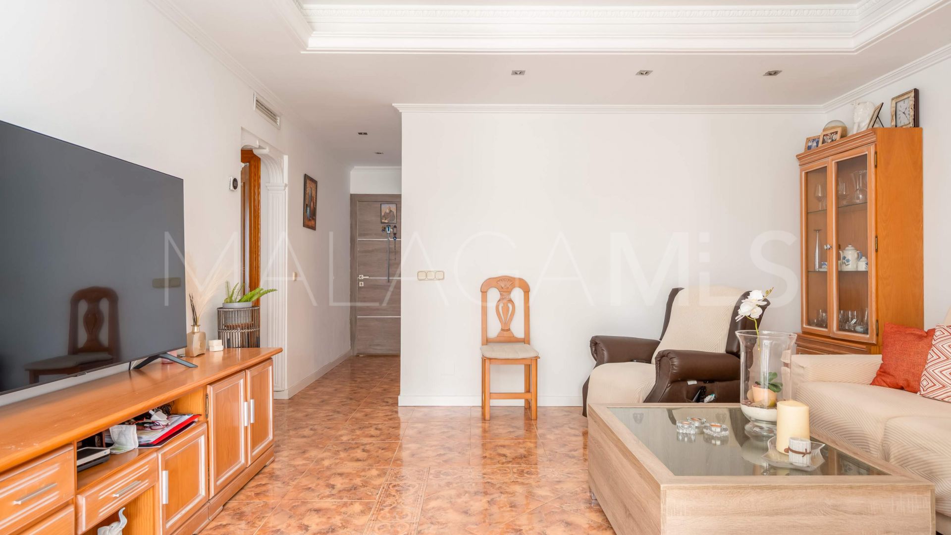 Apartamento planta baja for sale with 3 bedrooms in Nueva Andalucia