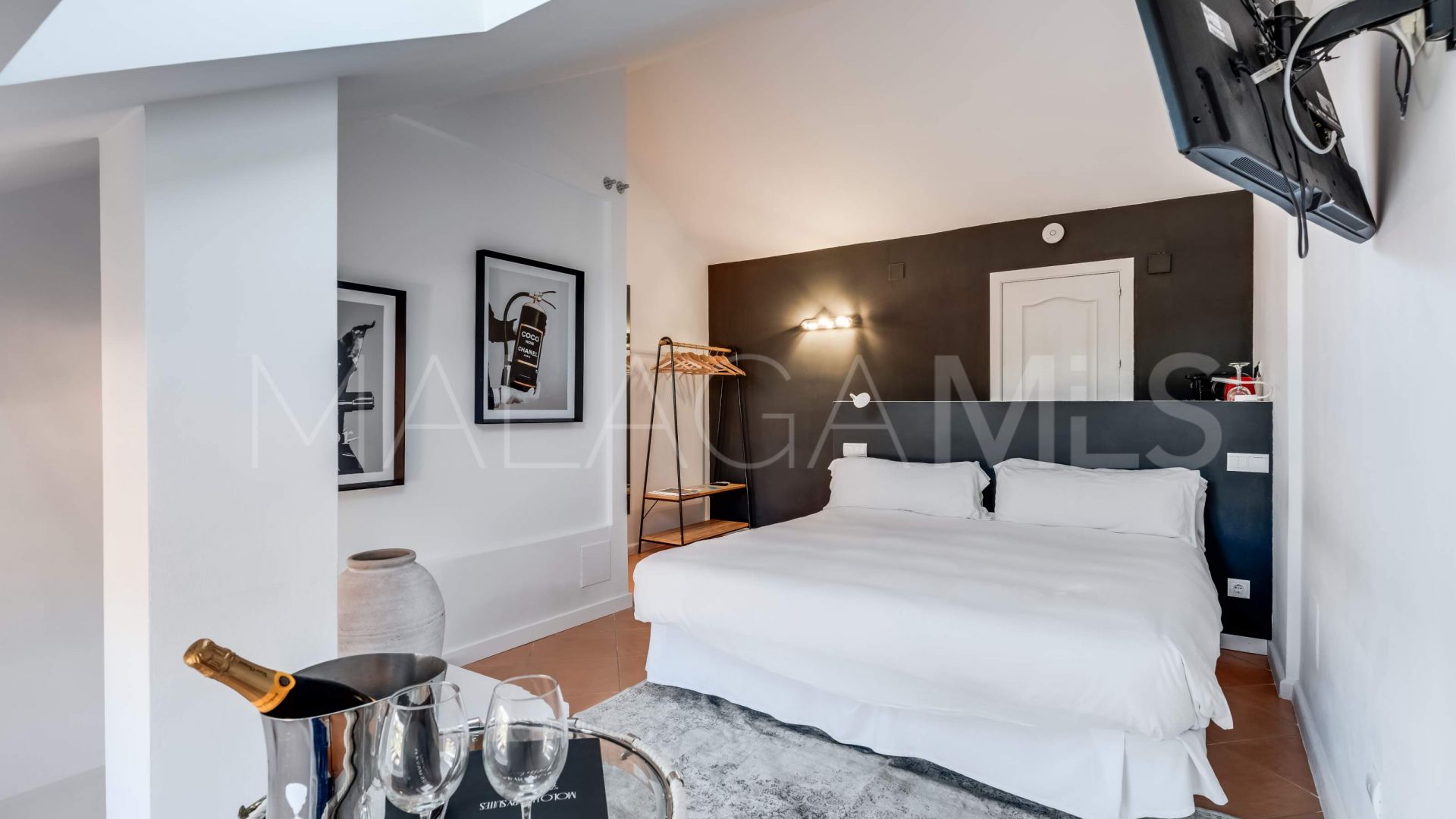 Duplex penthouse for sale in Nueva Andalucia