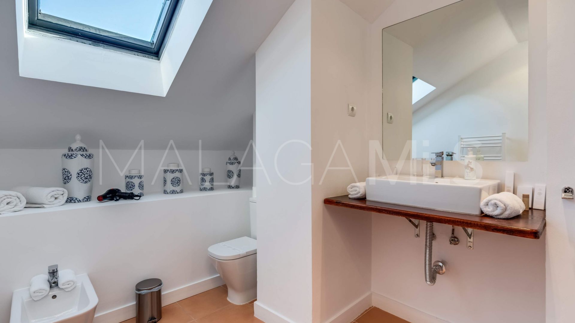 Duplex penthouse for sale in Nueva Andalucia