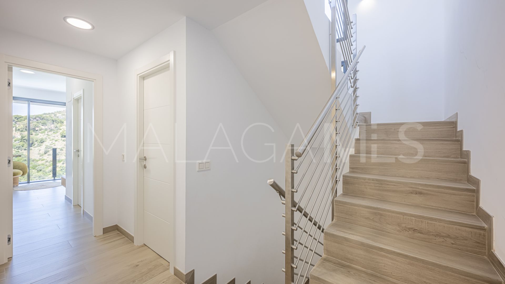 Villa for sale in Pinares de San Antón