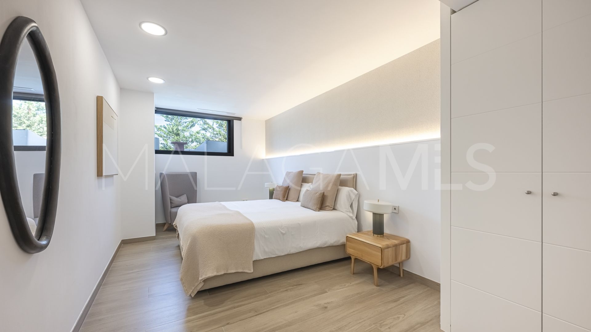 Villa for sale in Pinares de San Antón