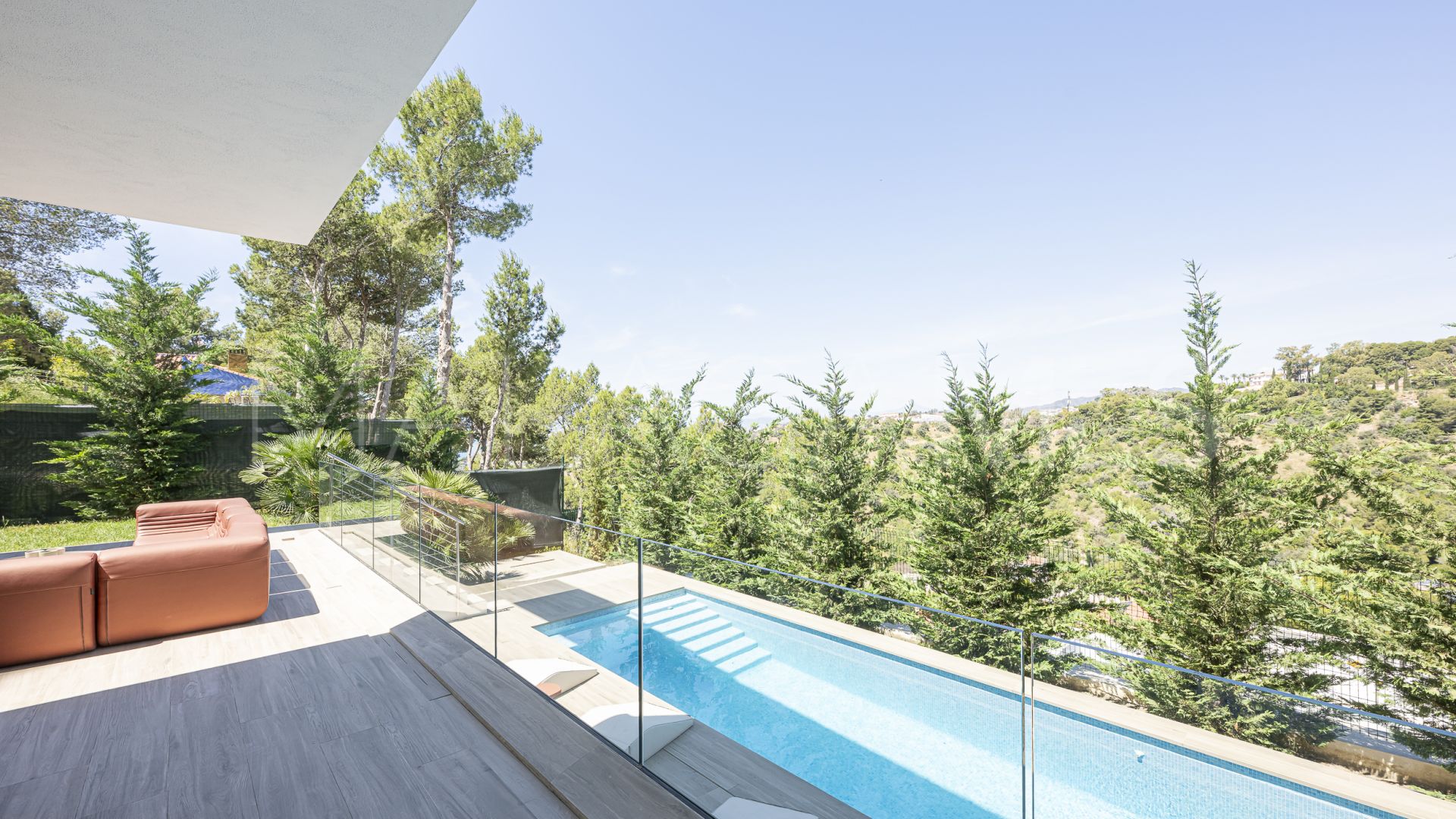 Villa for sale in Pinares de San Antón