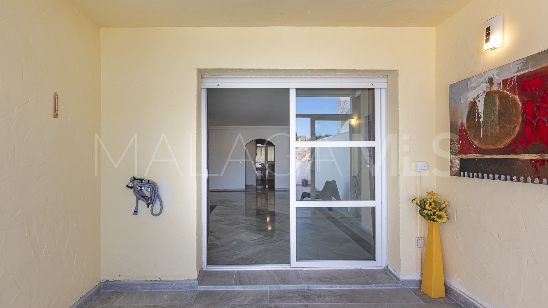 For sale Nueva Andalucia 2 bedrooms apartment