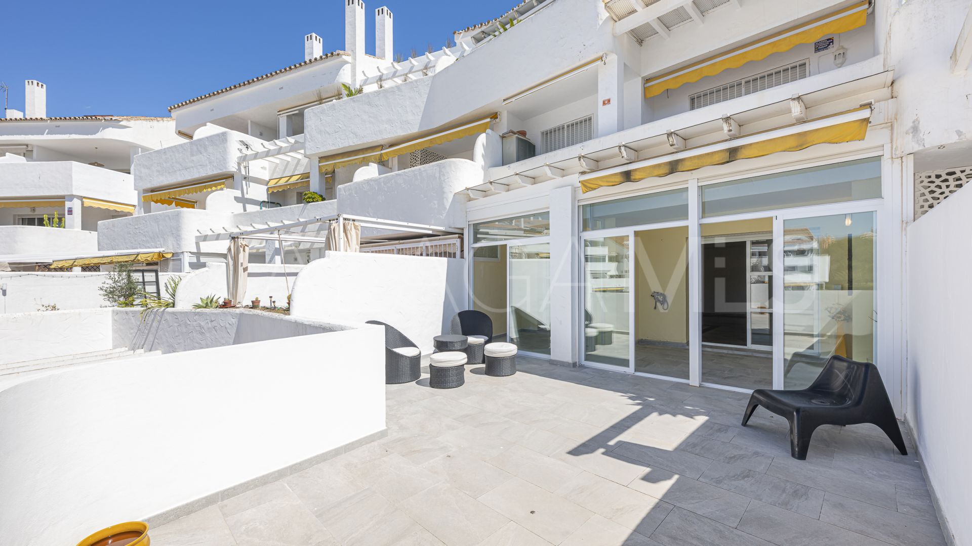 For sale Nueva Andalucia 2 bedrooms apartment