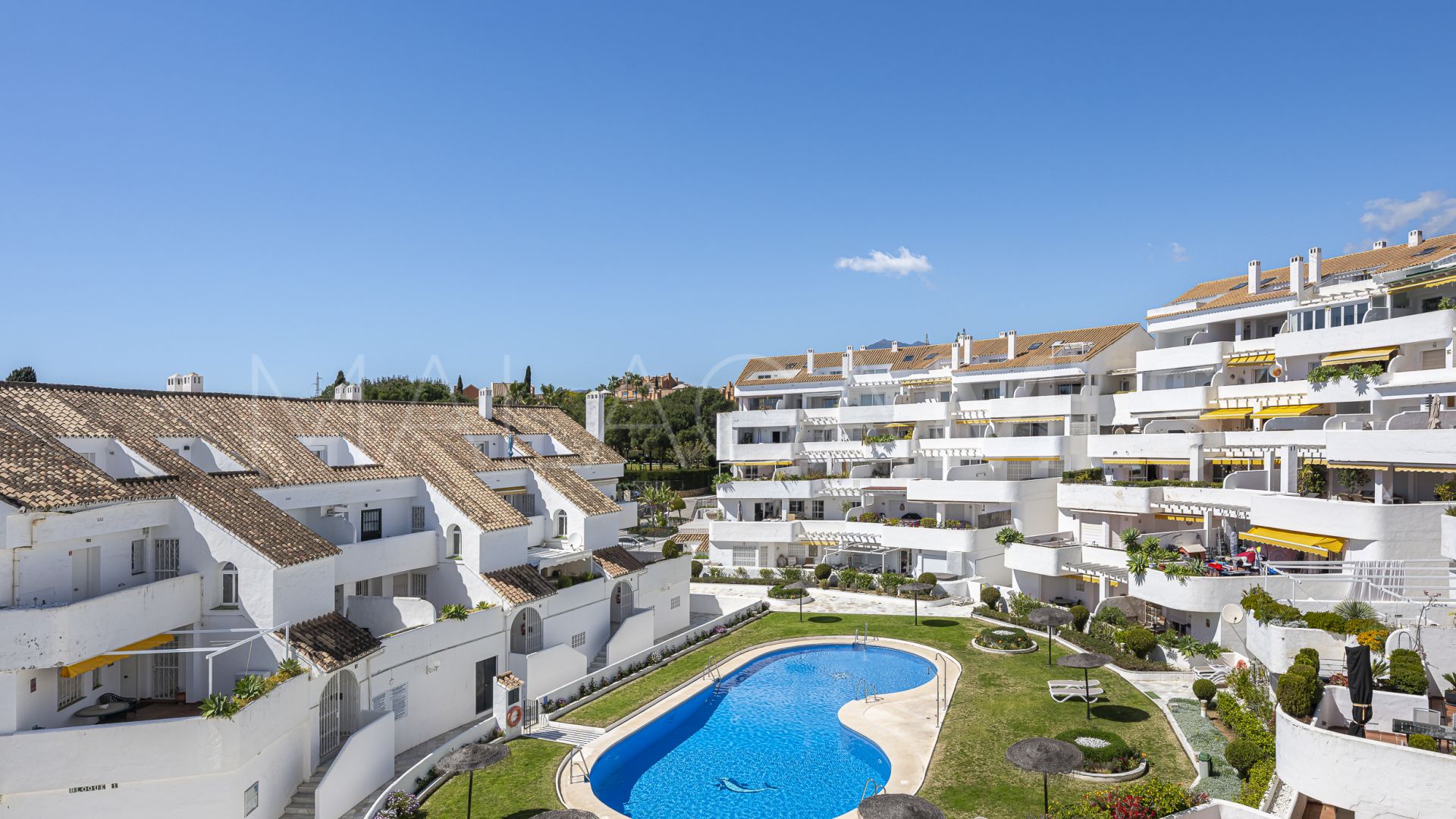 For sale Nueva Andalucia 2 bedrooms apartment
