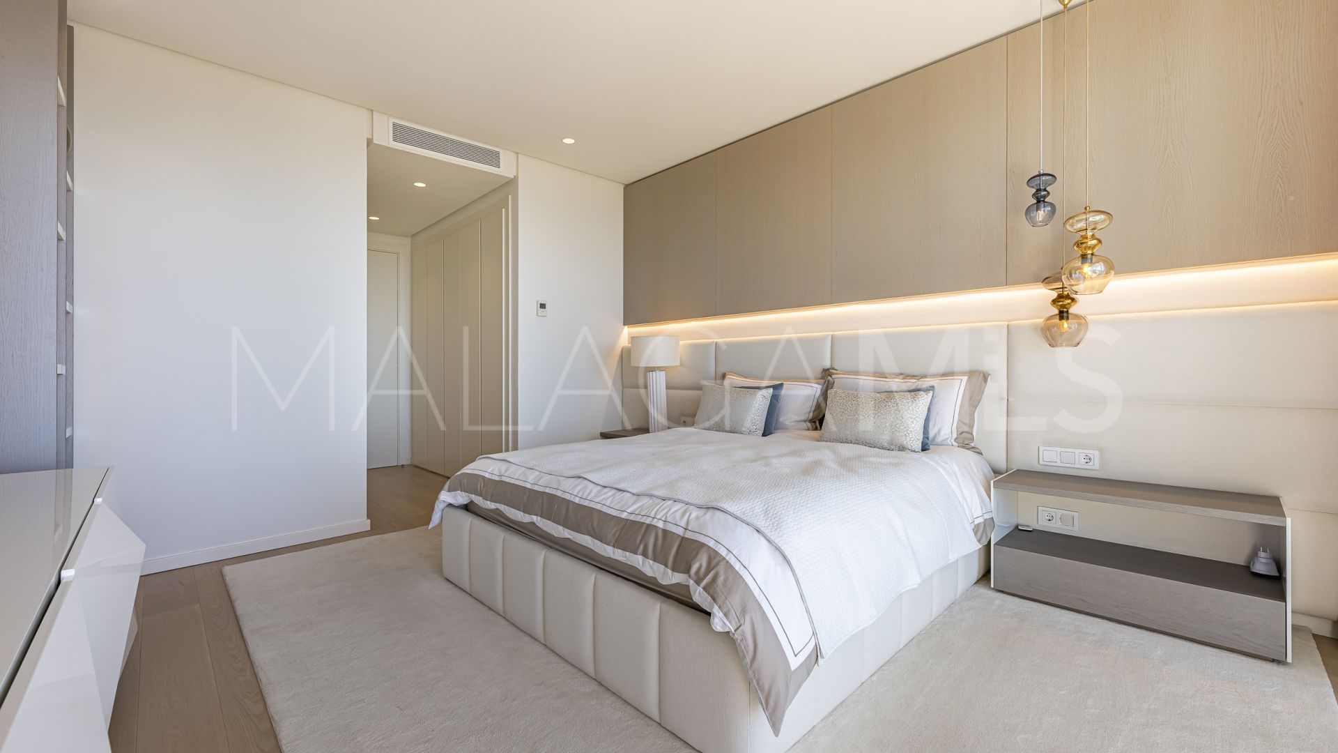 3 bedrooms apartment in Marbella Club Hills for sale