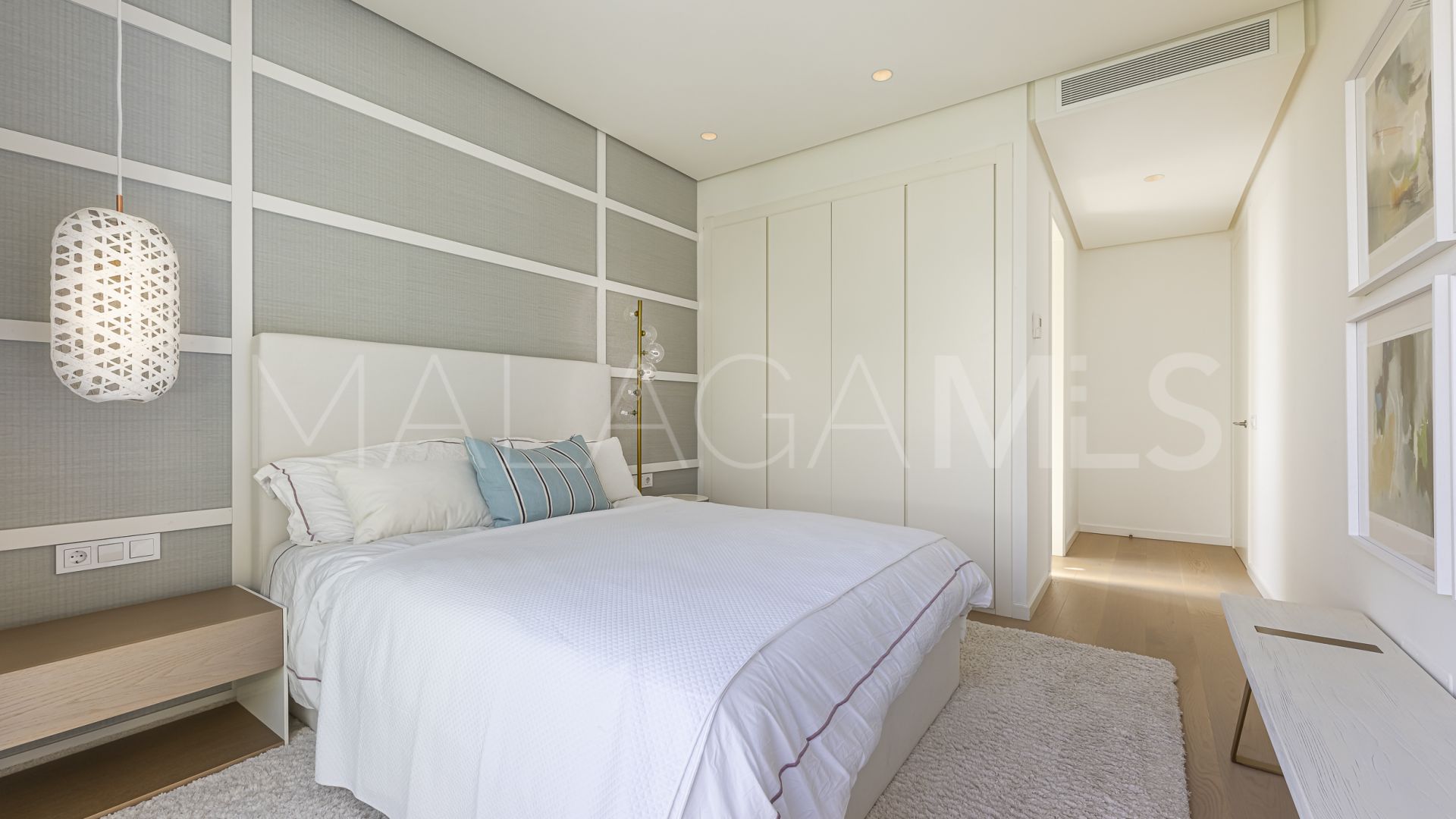 3 bedrooms apartment in Marbella Club Hills for sale