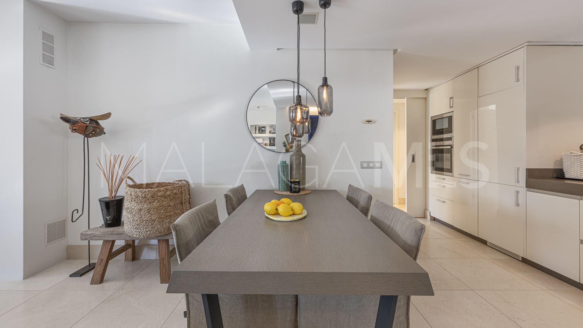 Villa for sale in Marbesa