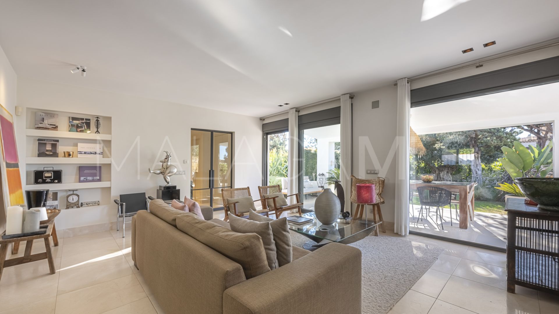 Villa for sale in Marbesa