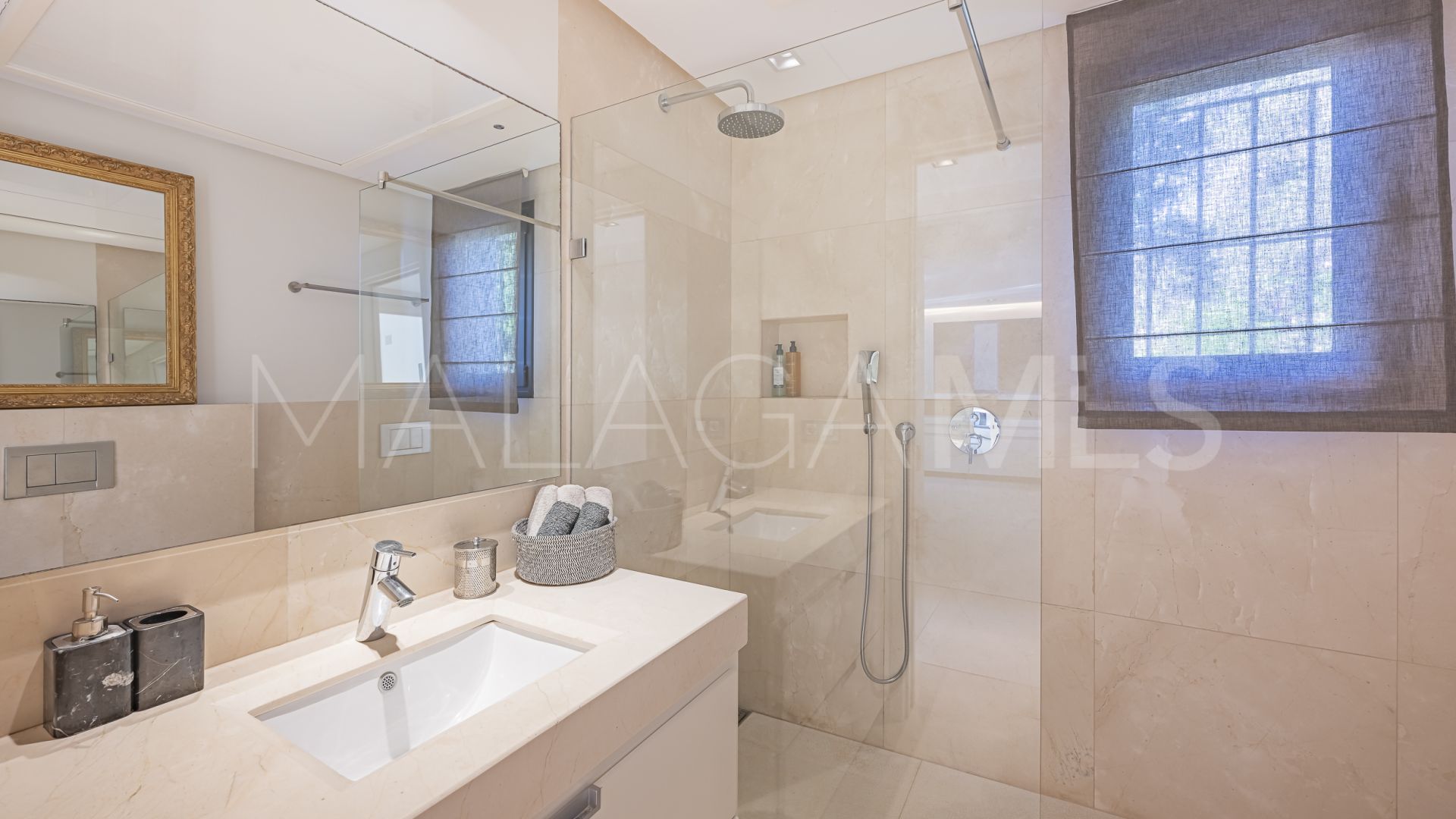 Villa for sale in Marbesa