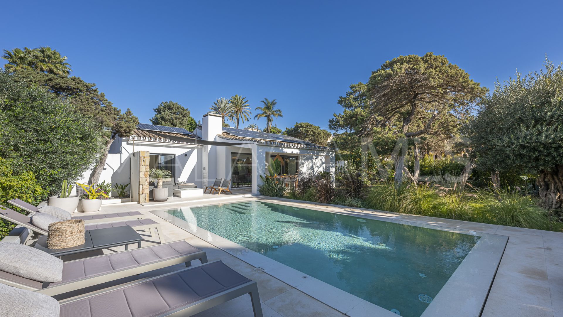 Villa for sale in Marbesa
