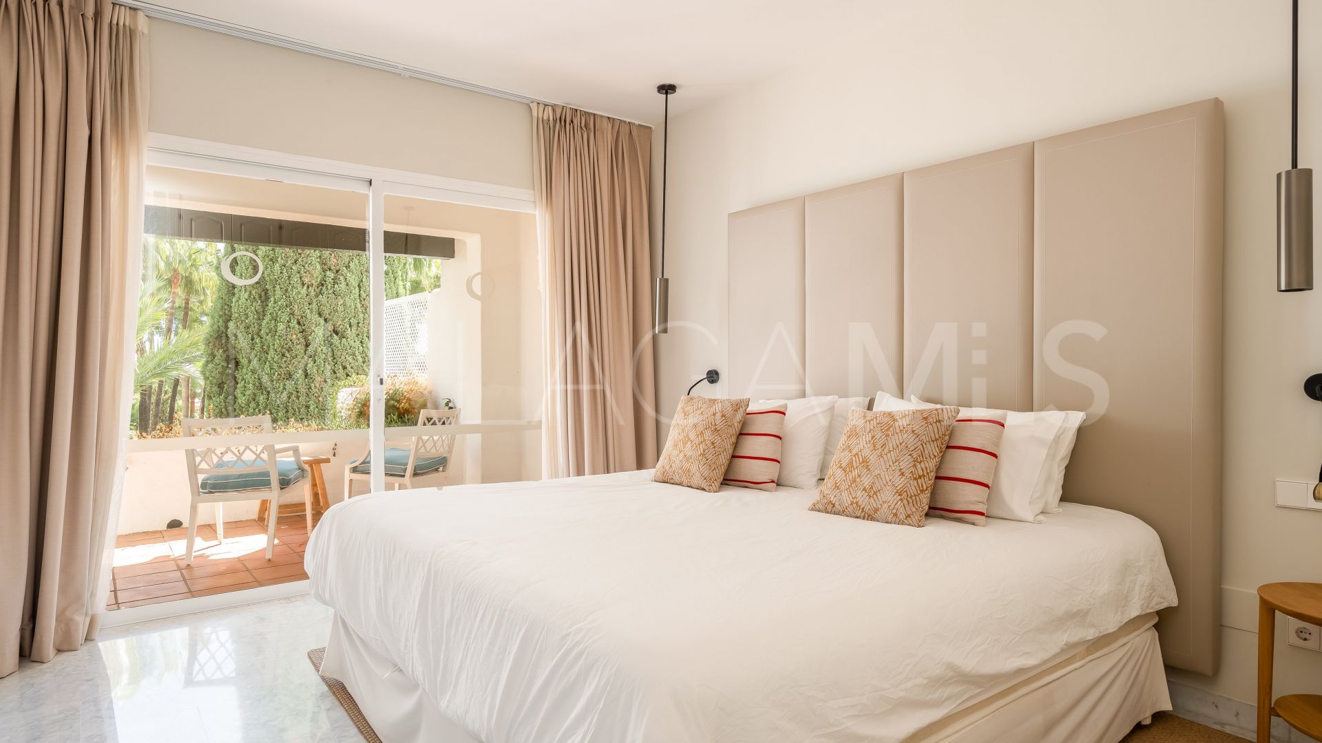 Atico duplex a la venta de 4 bedrooms in Puente Romano