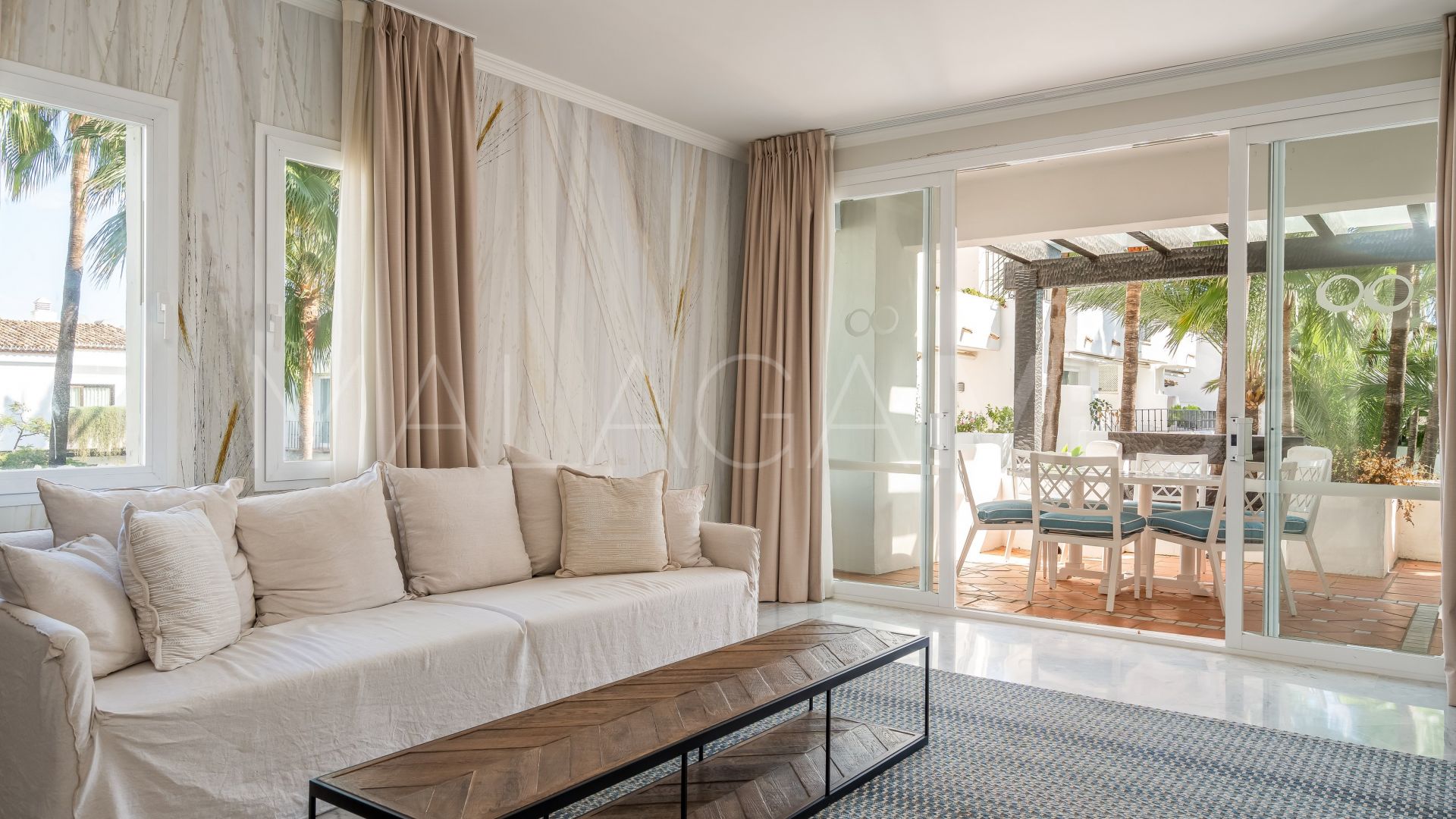 Atico duplex a la venta de 4 bedrooms in Puente Romano