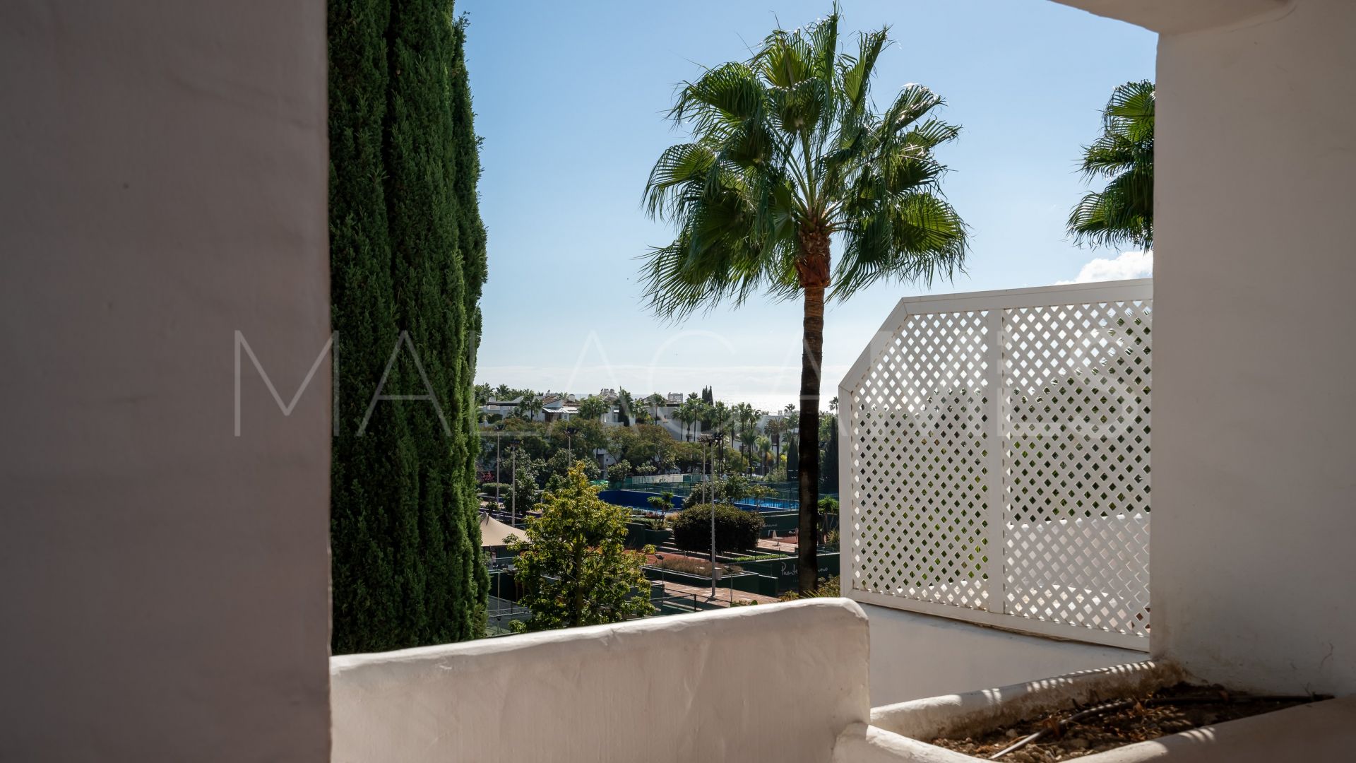 Atico duplex a la venta de 4 bedrooms in Puente Romano