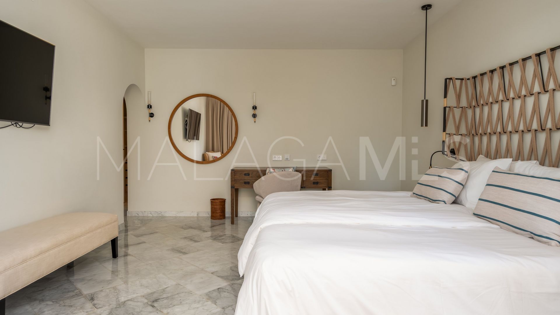 Atico duplex a la venta de 4 bedrooms in Puente Romano