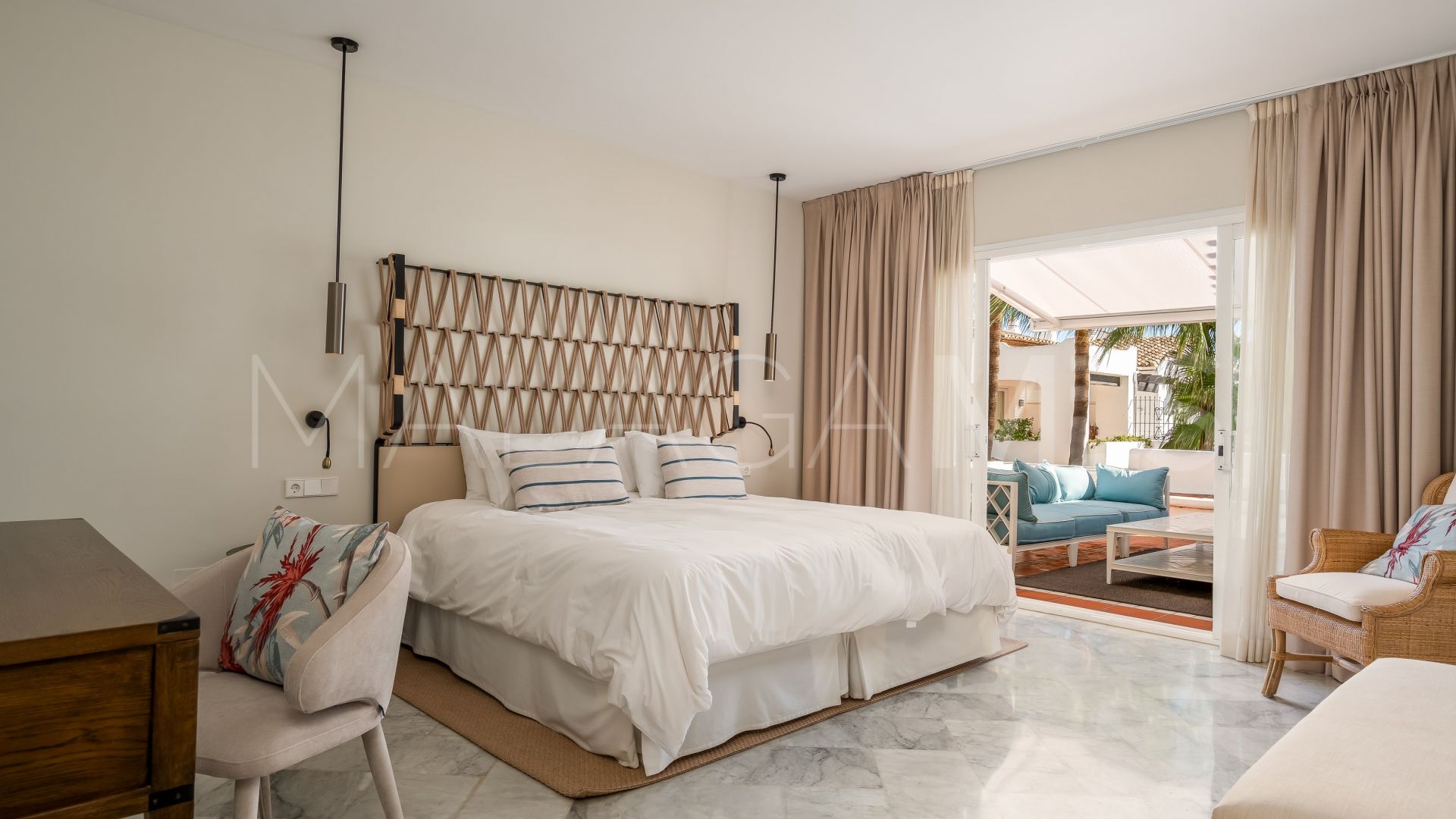 Atico duplex a la venta de 4 bedrooms in Puente Romano