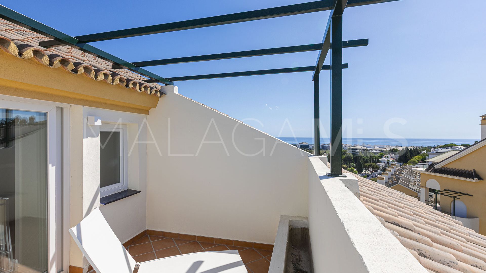 Duplex penthouse for sale in Nueva Andalucia