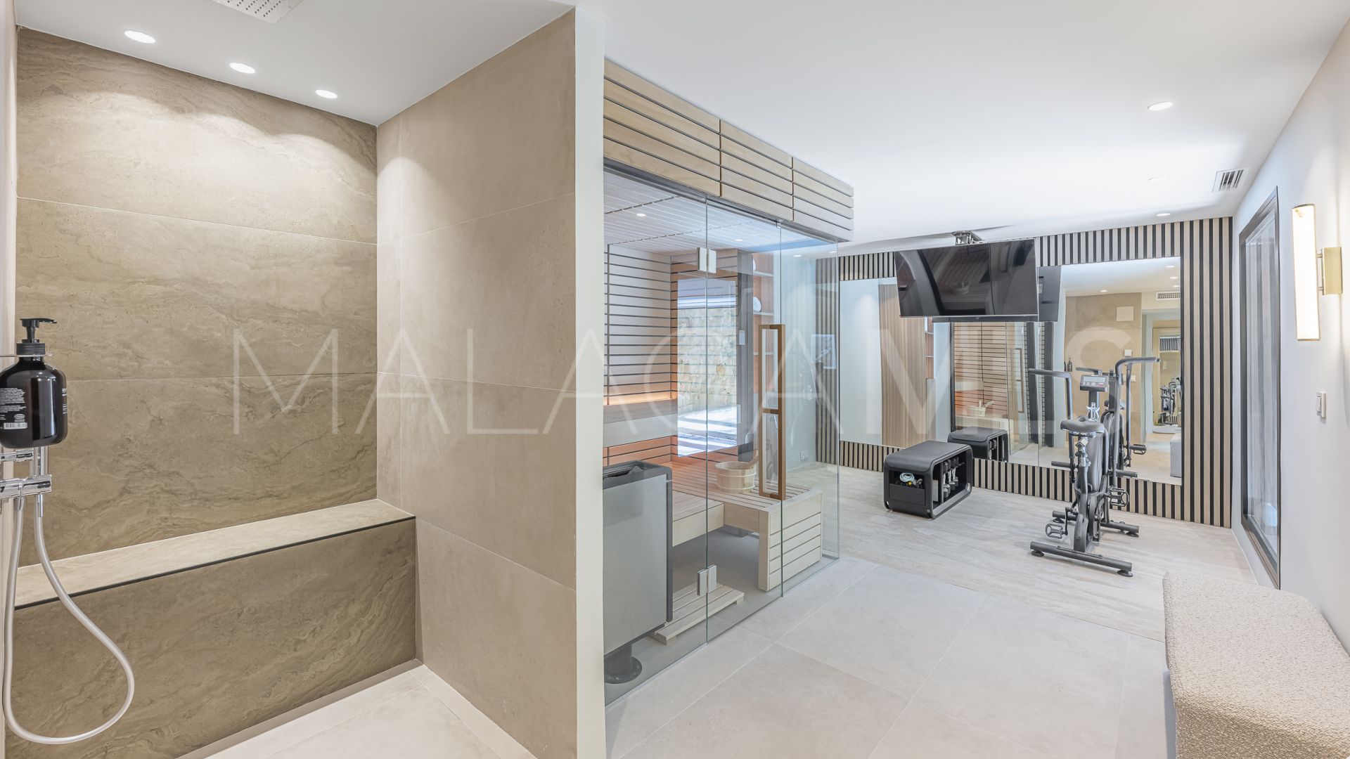 Radhus for sale in Altos de Salamanca