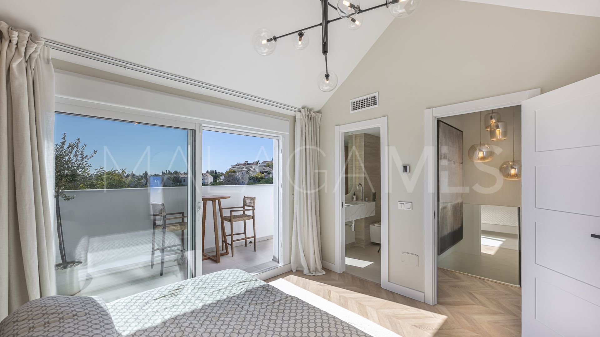 Radhus for sale in Altos de Salamanca