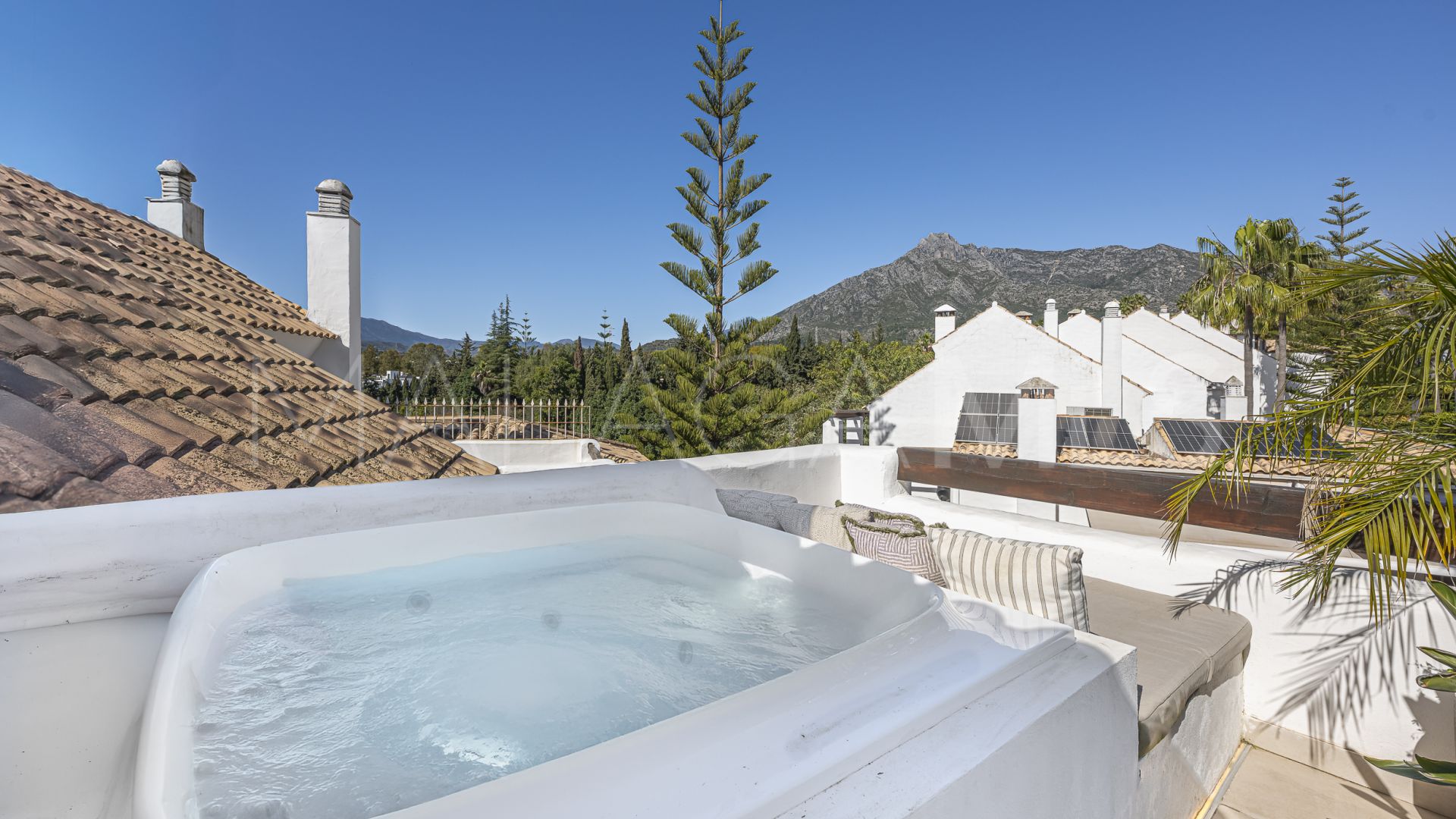 Radhus for sale in Altos de Salamanca