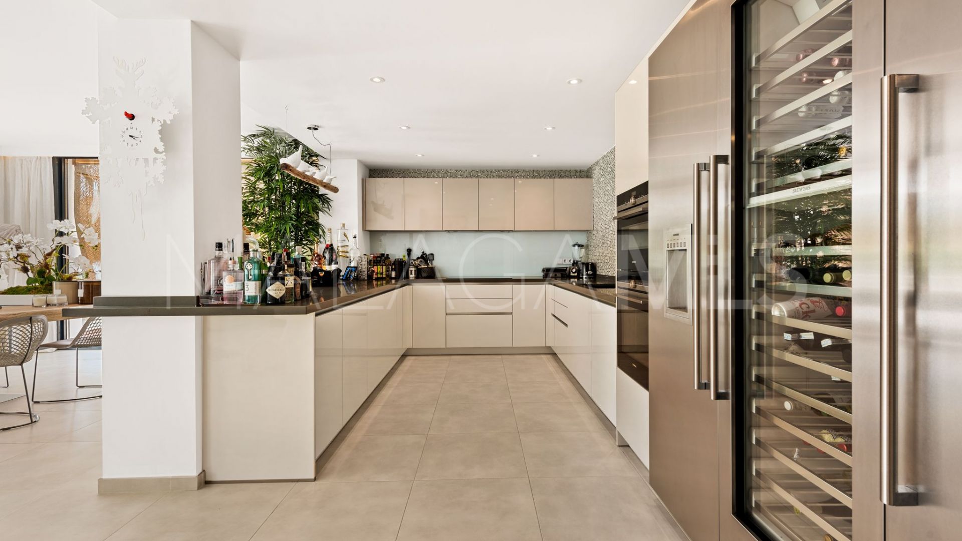 Villa for sale in Las Brisas del Golf