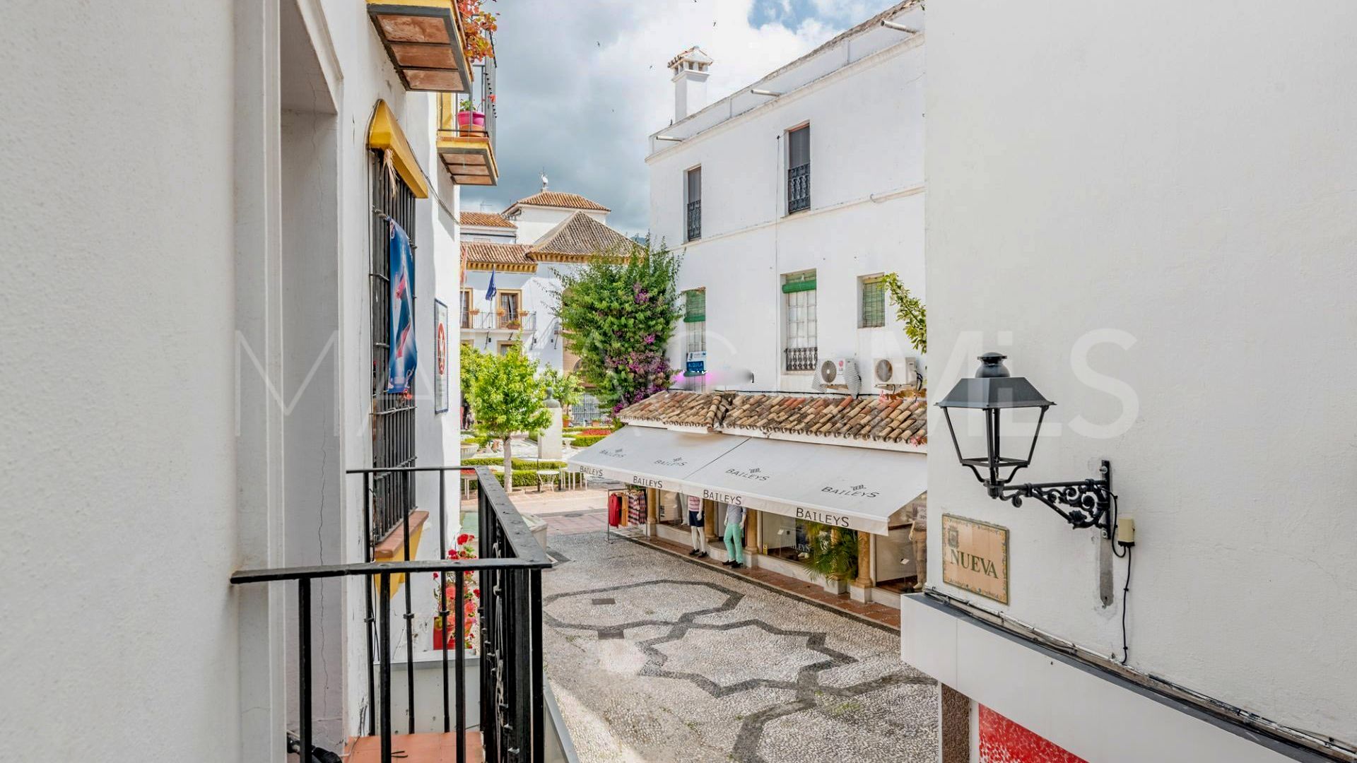 Marbella Centro 1 bedroom shop for sale