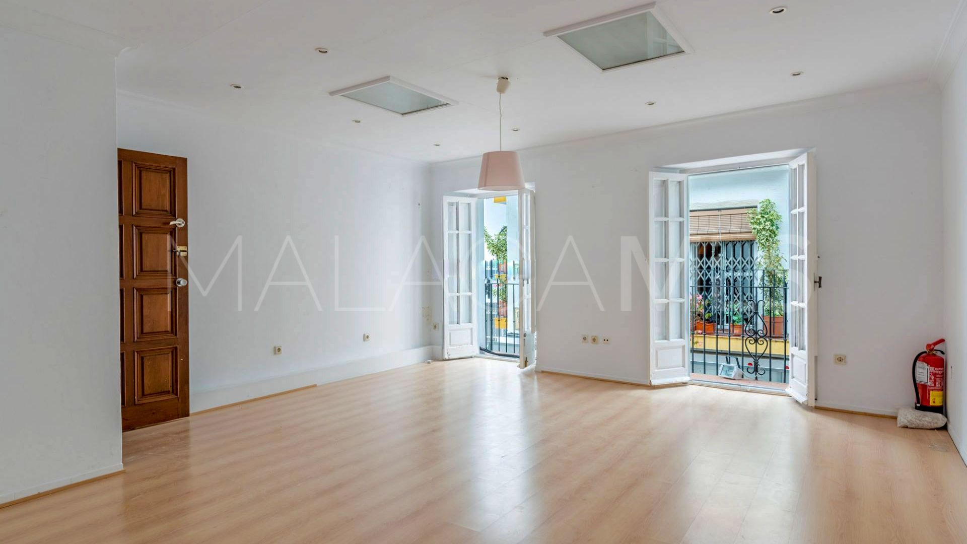 Marbella Centro 1 bedroom shop for sale