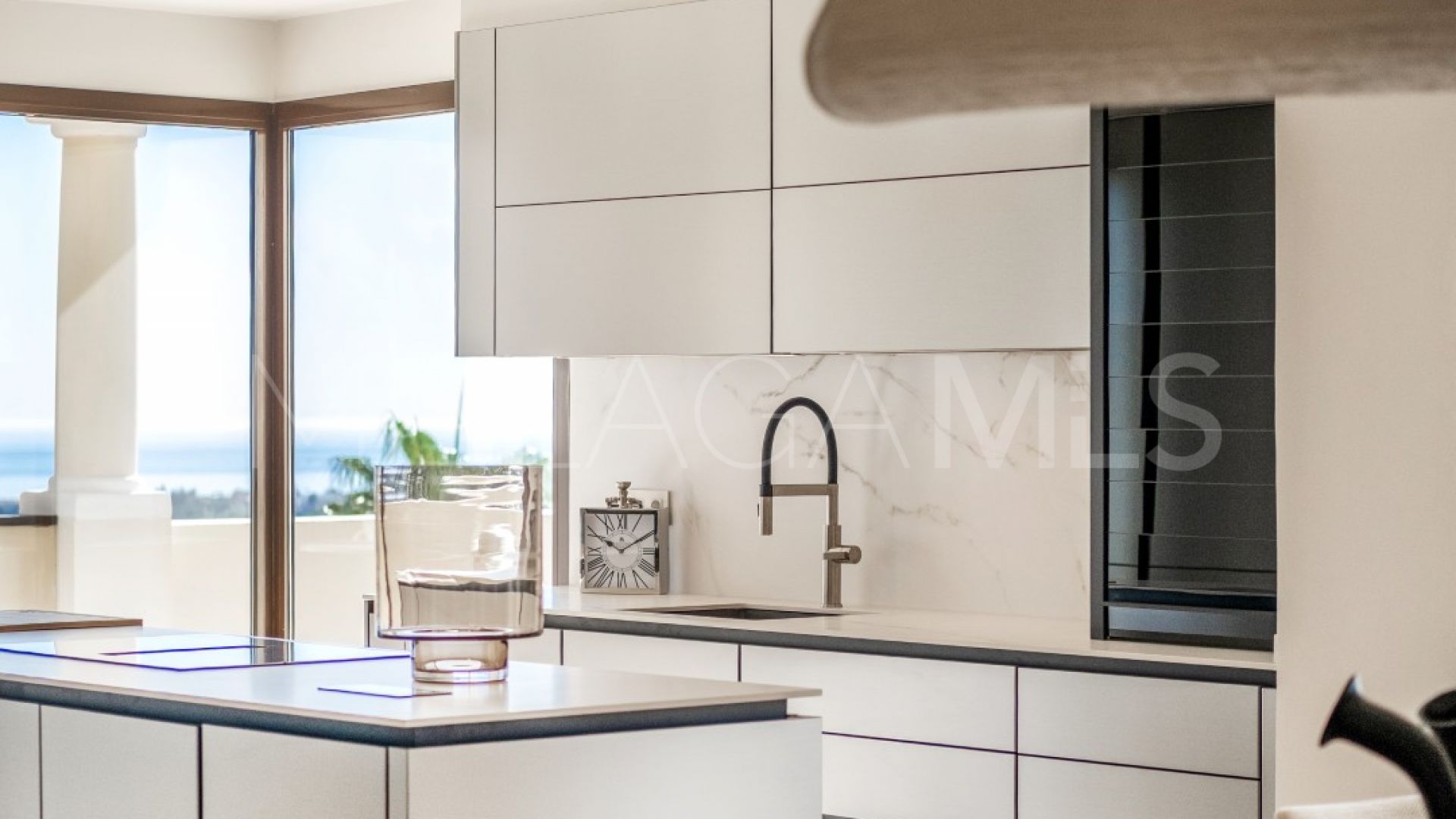 Aloha Park duplex penthouse for sale