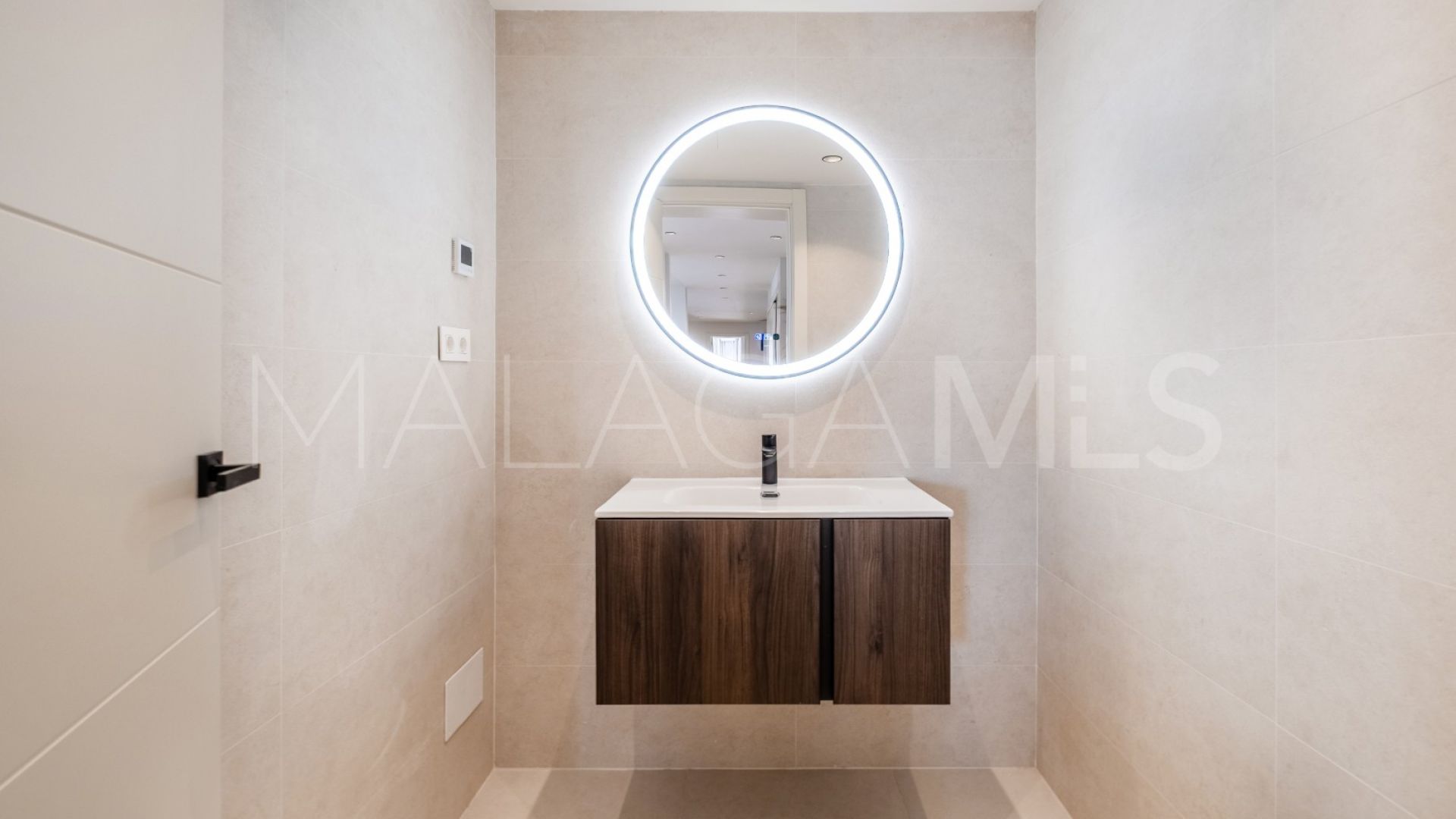 Aloha Park duplex penthouse for sale