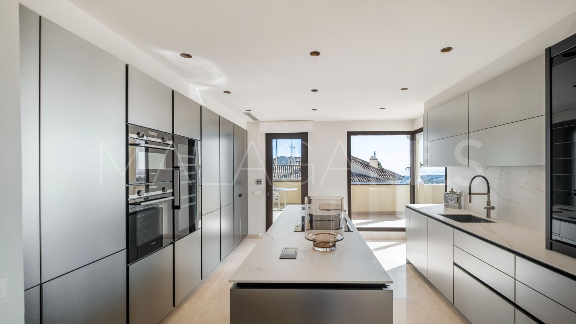 Aloha Park duplex penthouse for sale