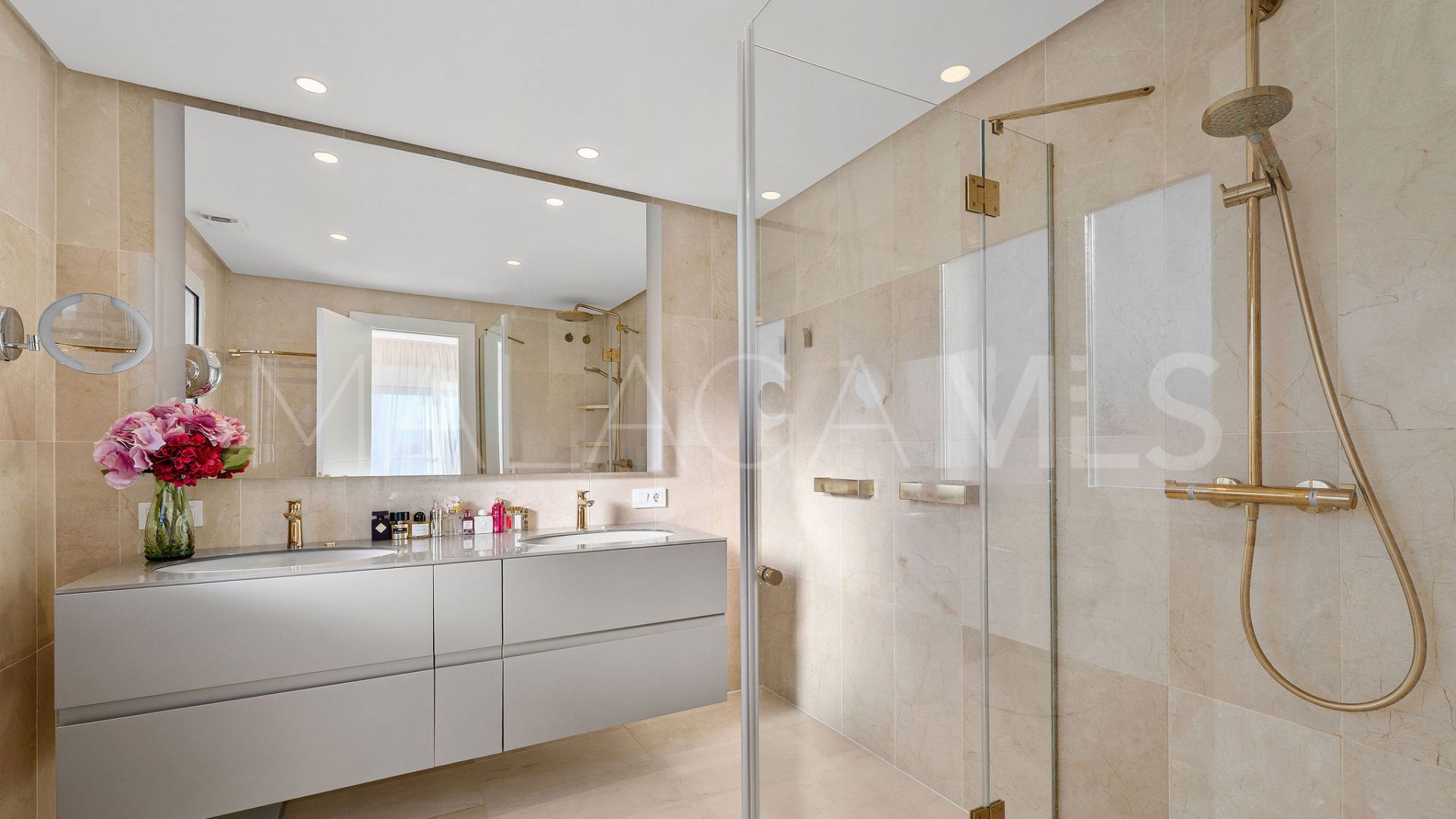 Penthaus for sale in Aloha Hill Club