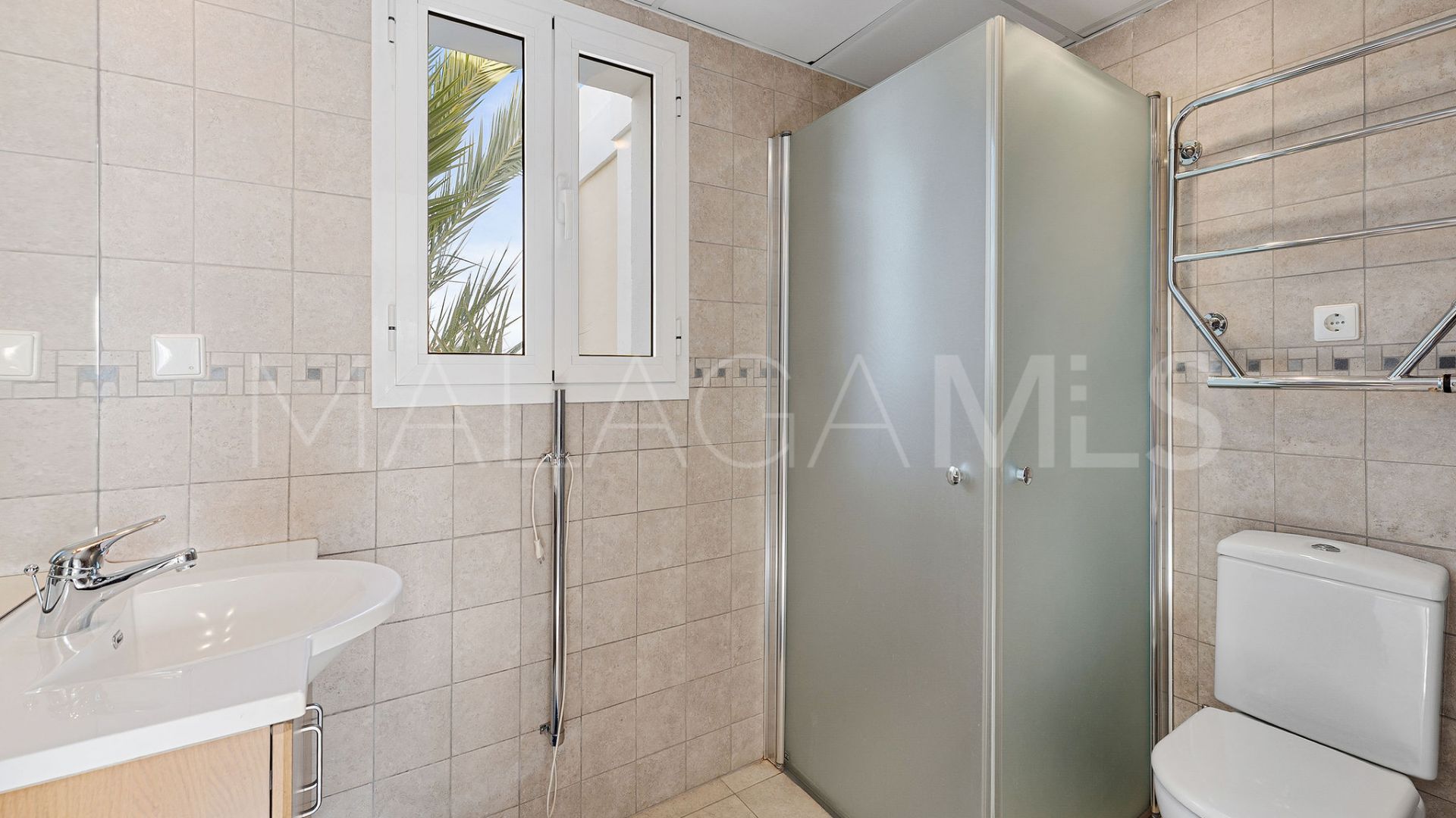 For sale duplex penthouse in La Quinta with 3 bedrooms