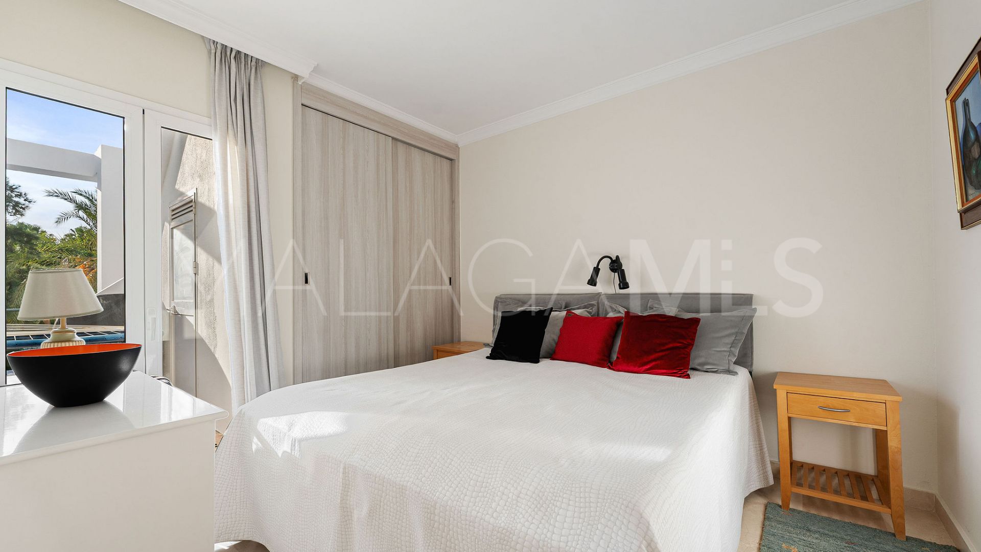 For sale duplex penthouse in La Quinta with 3 bedrooms