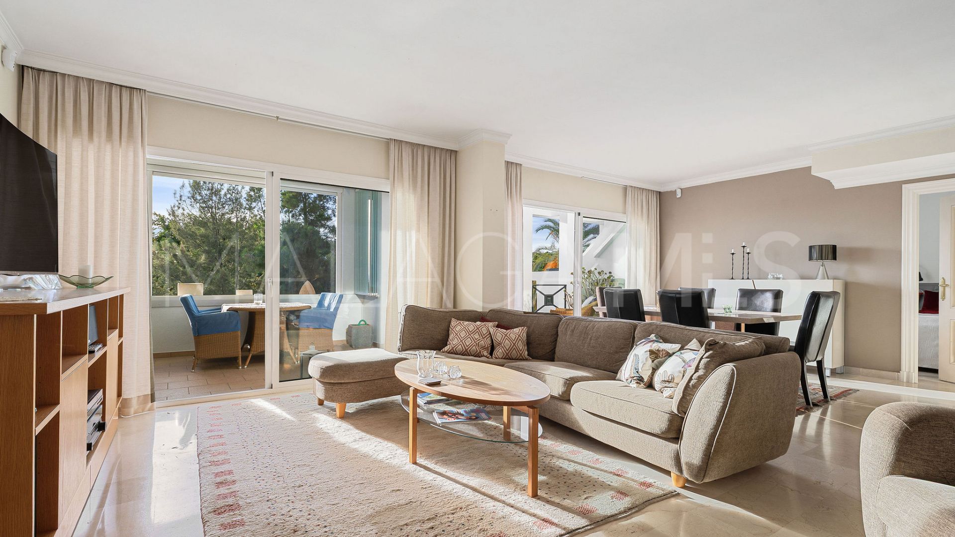 For sale duplex penthouse in La Quinta with 3 bedrooms