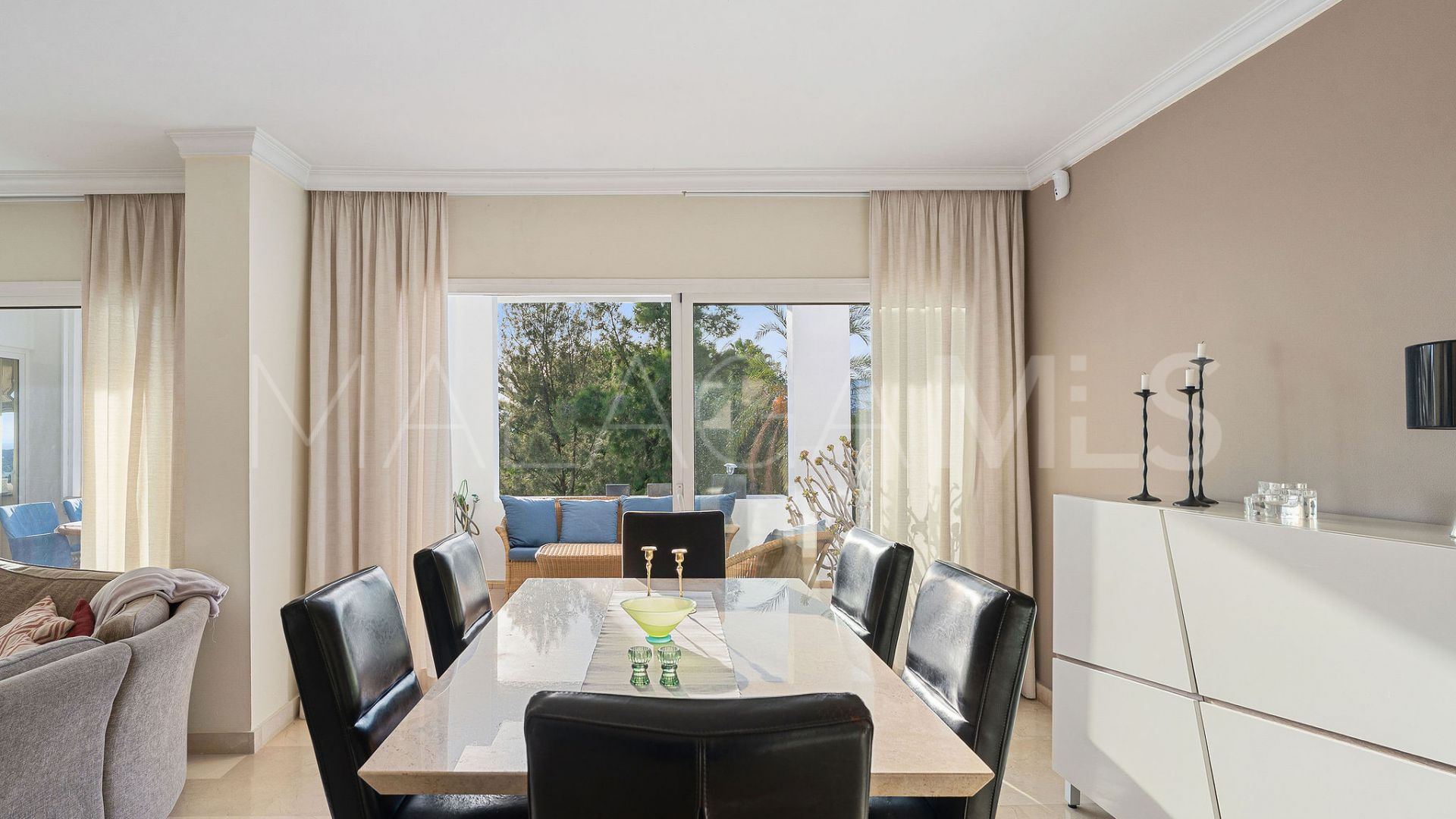 For sale duplex penthouse in La Quinta with 3 bedrooms