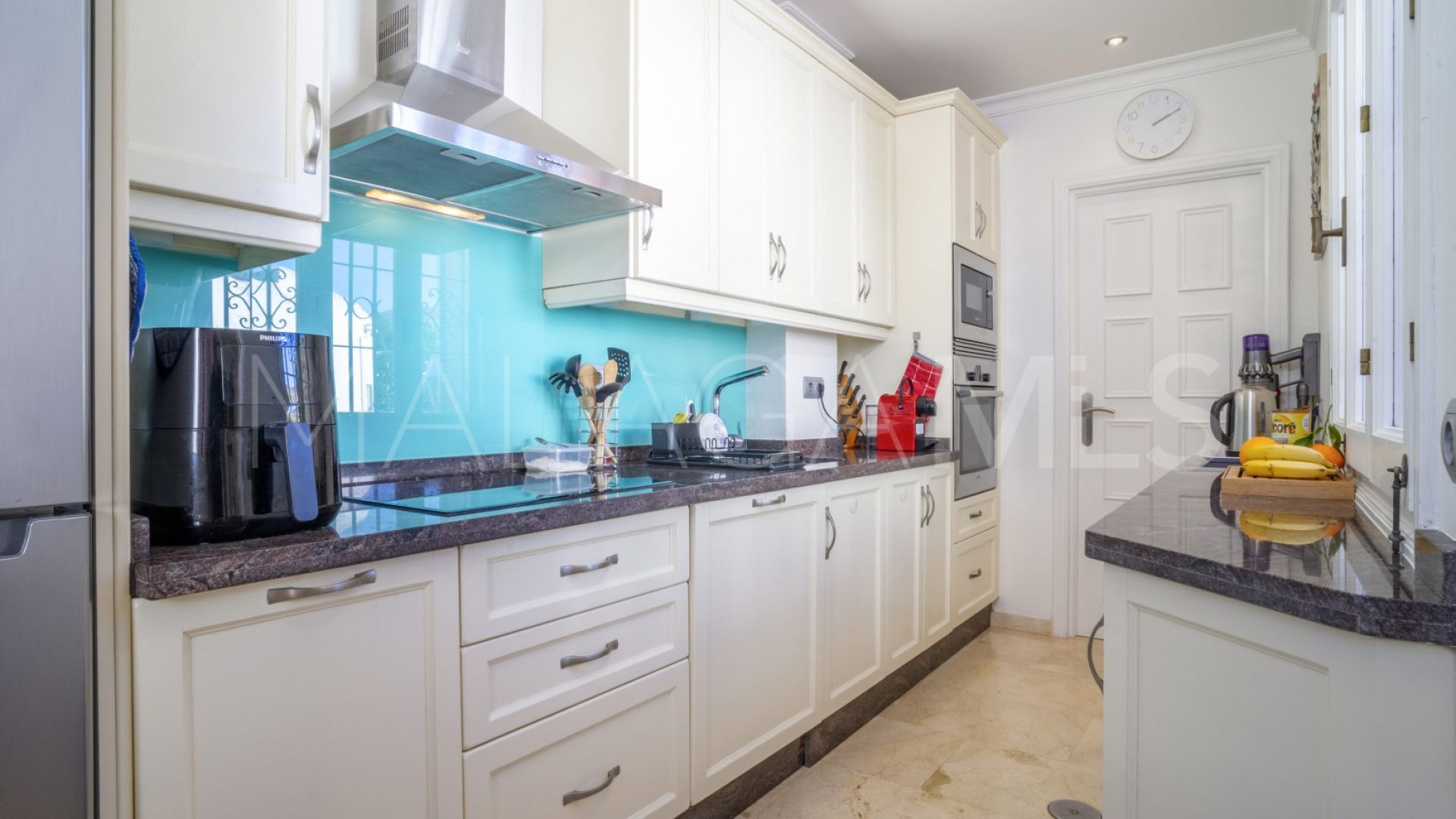 Takvåning for sale in Le Village