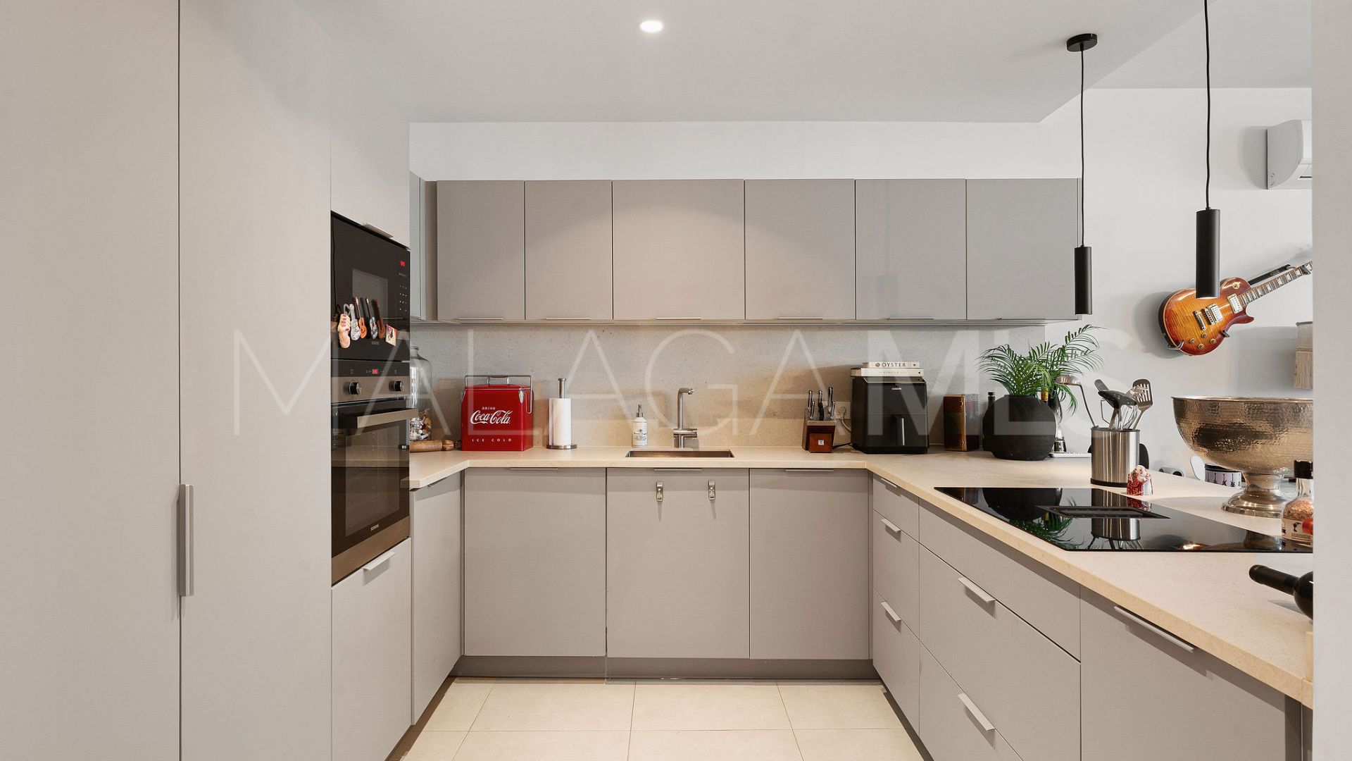 Parhus for sale in Aloha