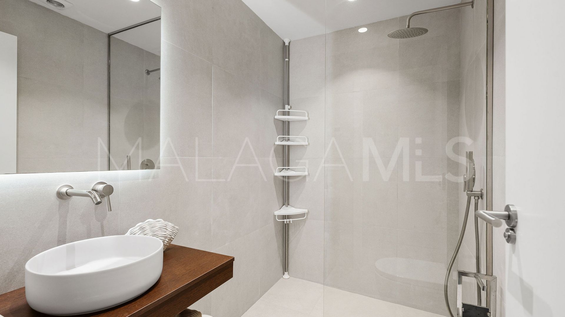 Parhus for sale in Aloha