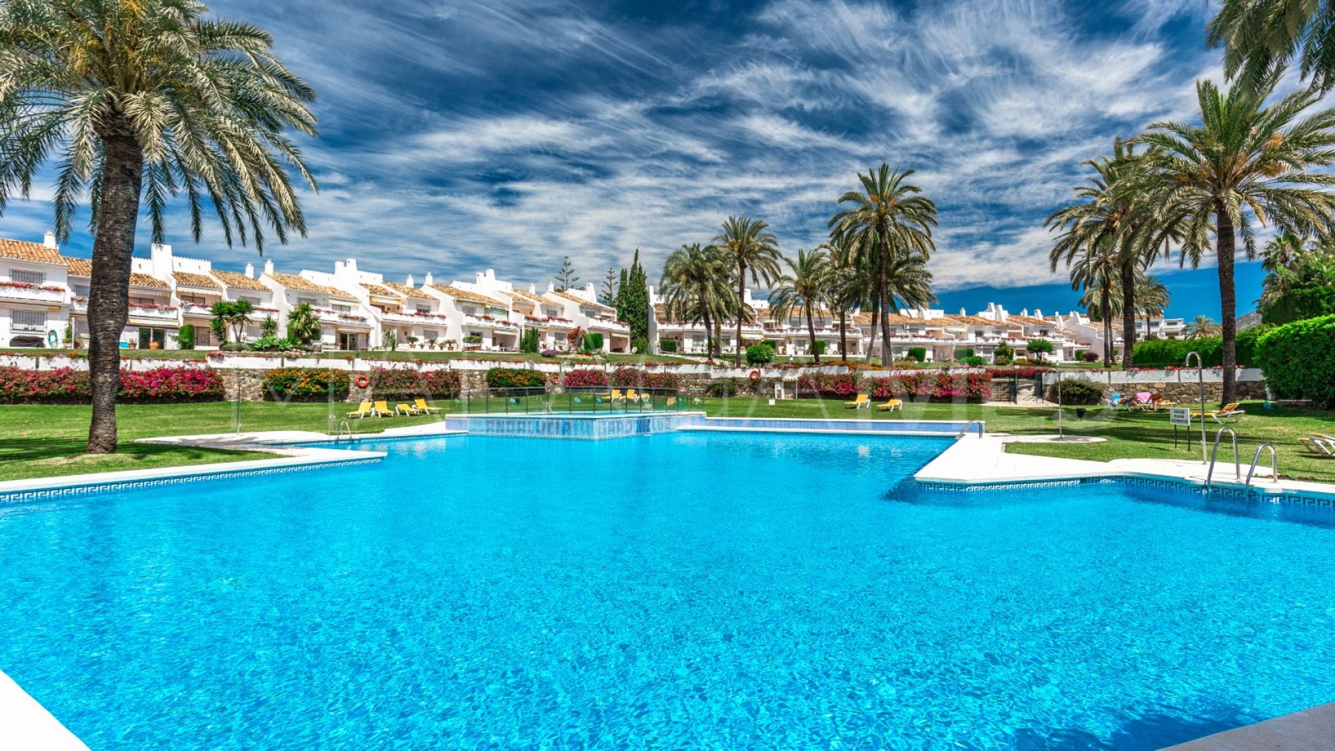 Appartement rez de chaussée for sale in Andalucia Garden Suites