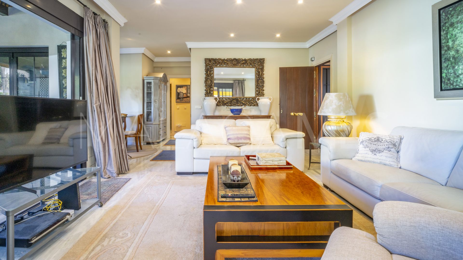 Aldea Blanca, apartamento planta baja a la venta de 3 bedrooms