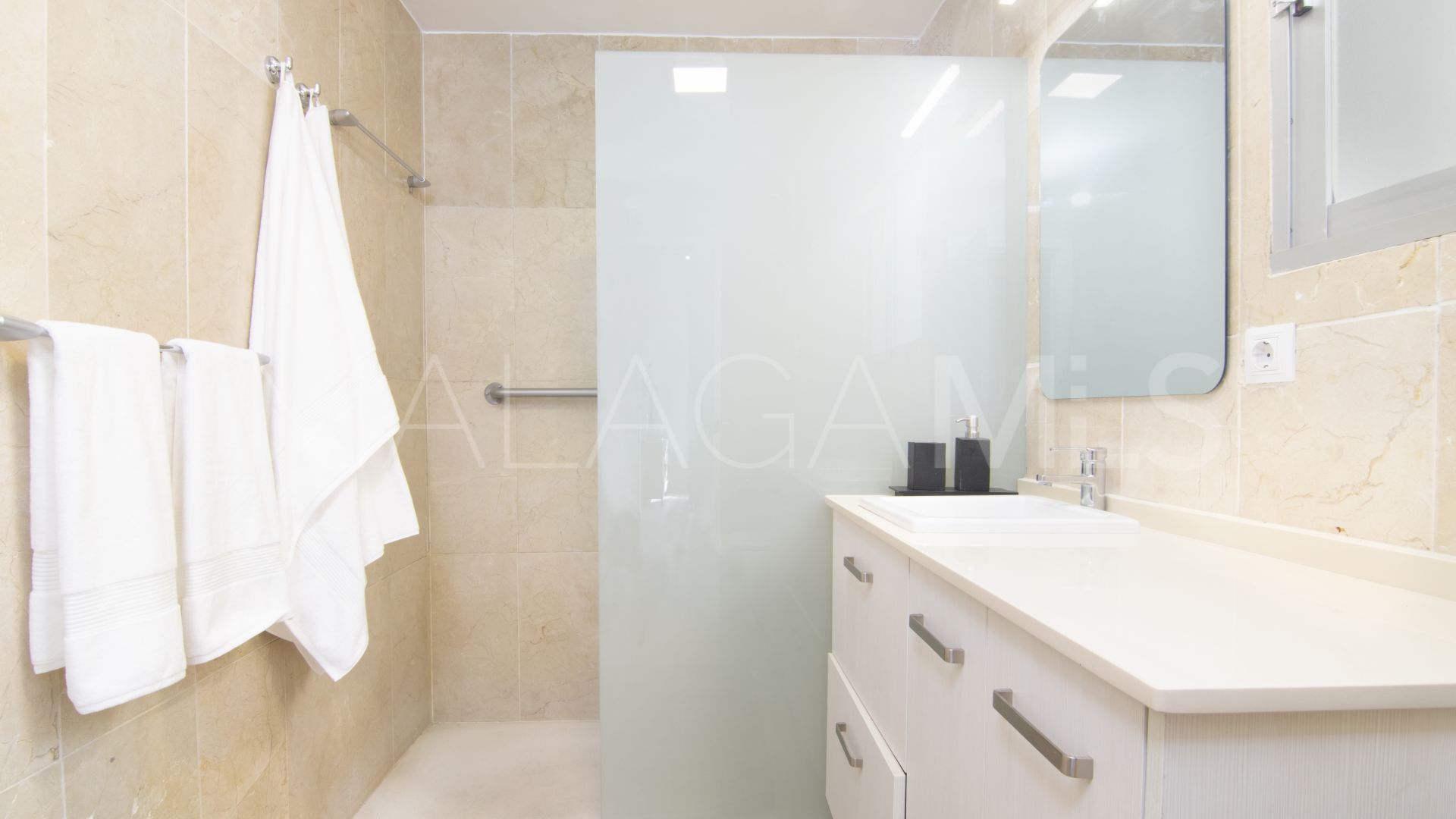 Erdgeschosswohnung for sale in Andalucia Garden Suites