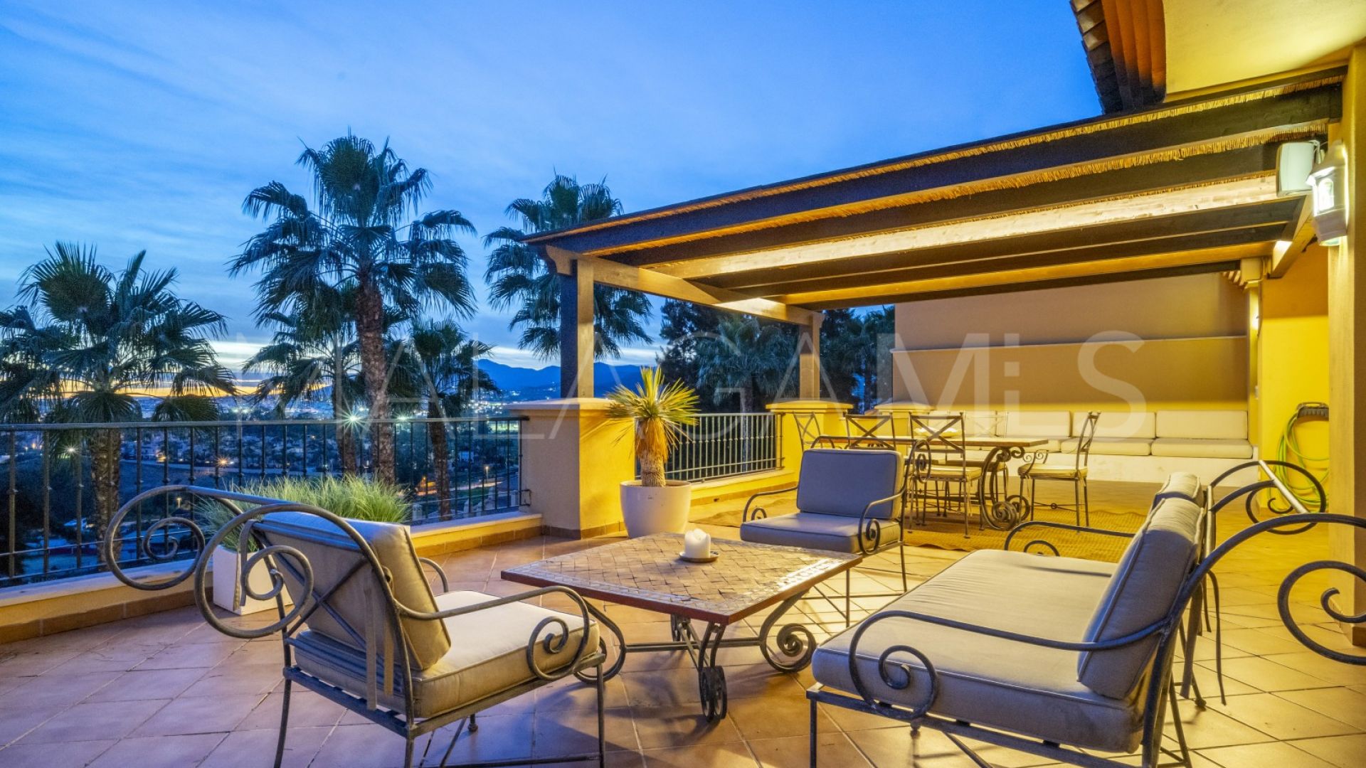 Appartement terrasse for sale in Cumbres del Rodeo