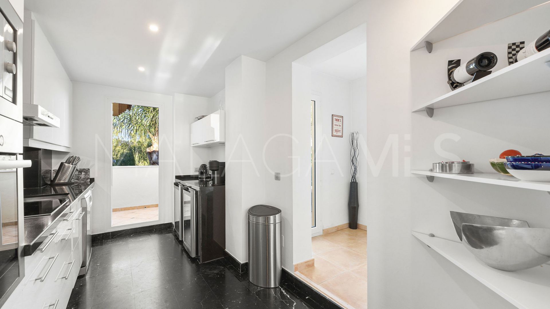 Takvåning for sale in Cumbres del Rodeo